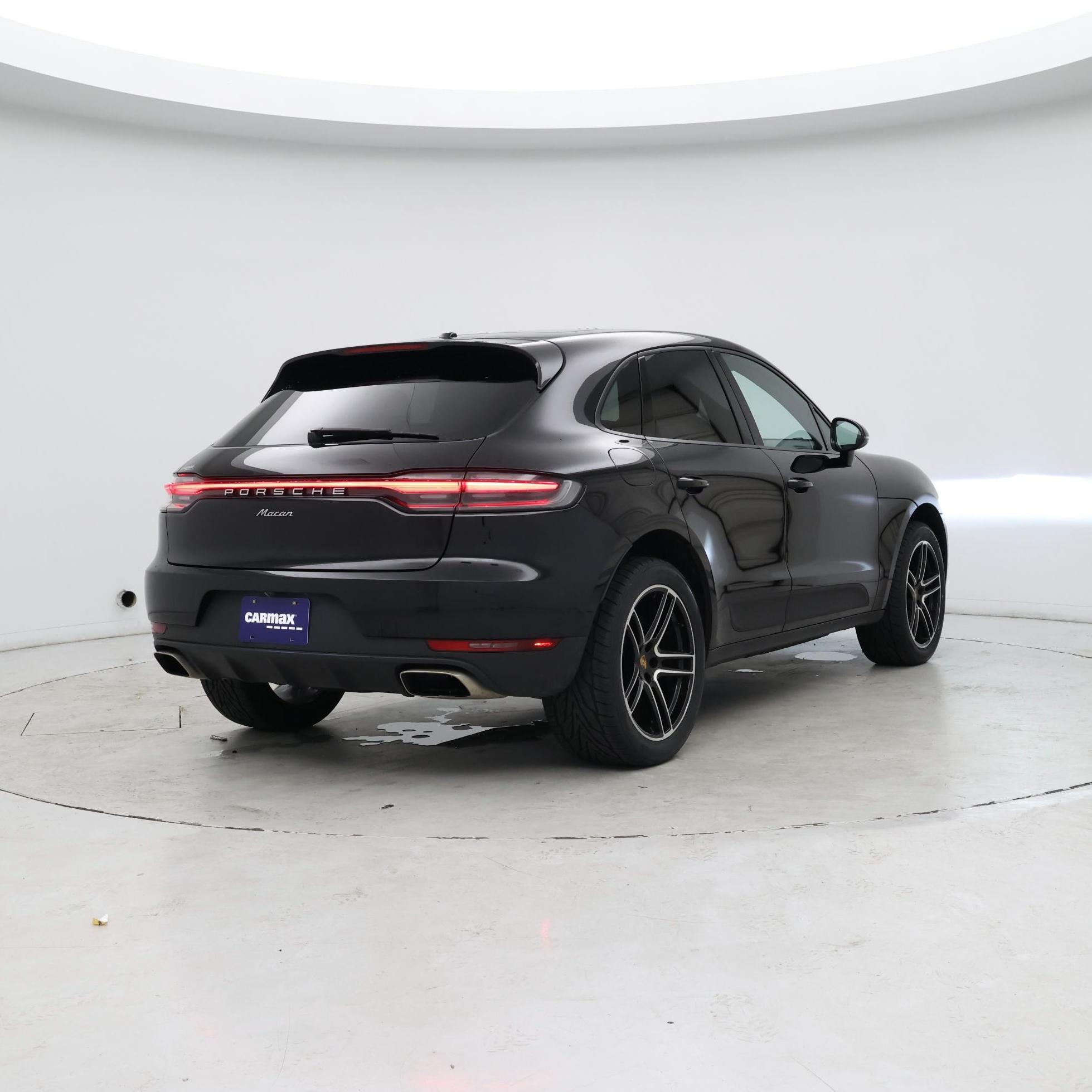 Thumbnail: 2021 Porsche Macan - 8