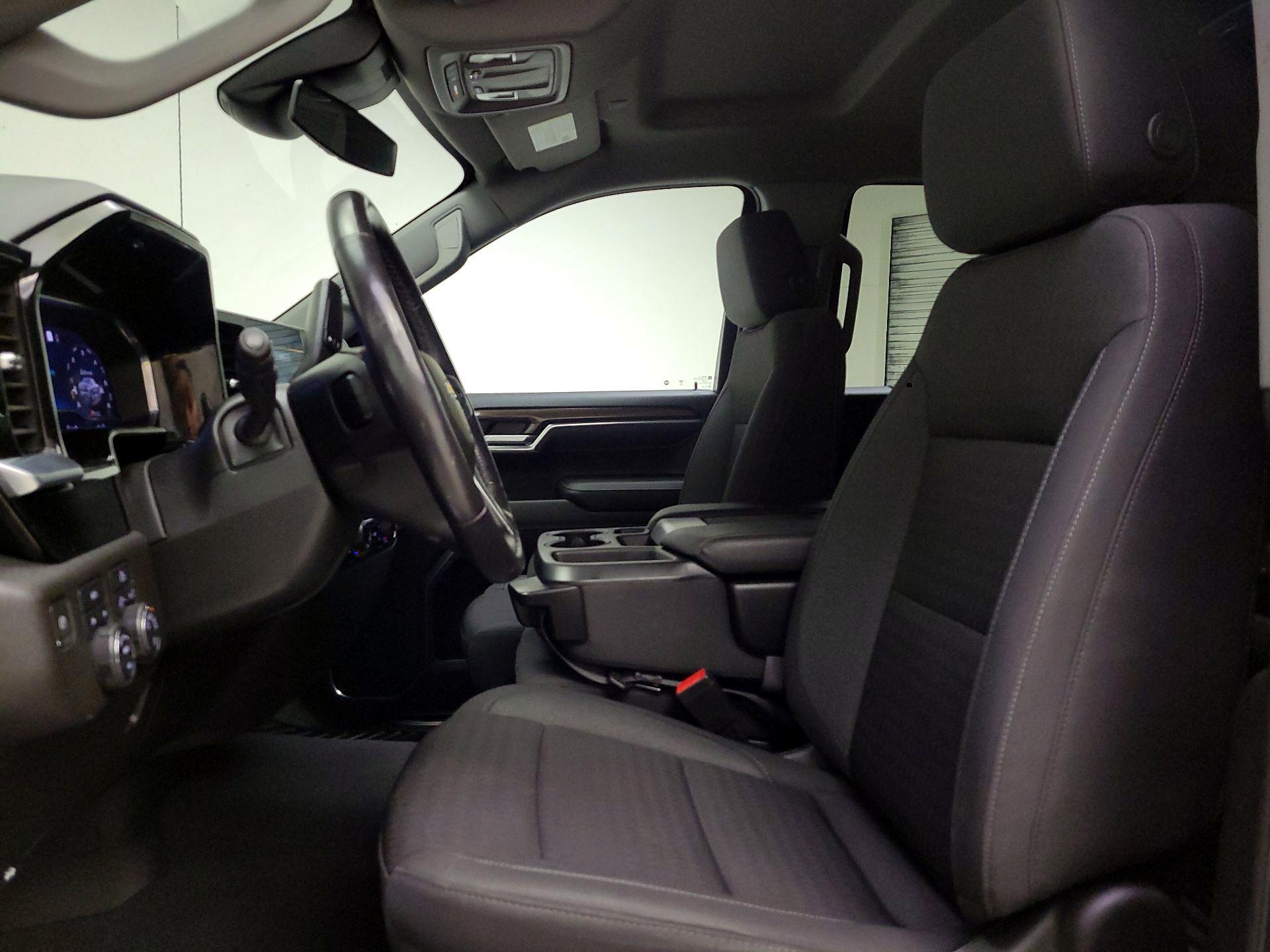 Thumbnail: 2022 Chevrolet Silverado 1500 - 11