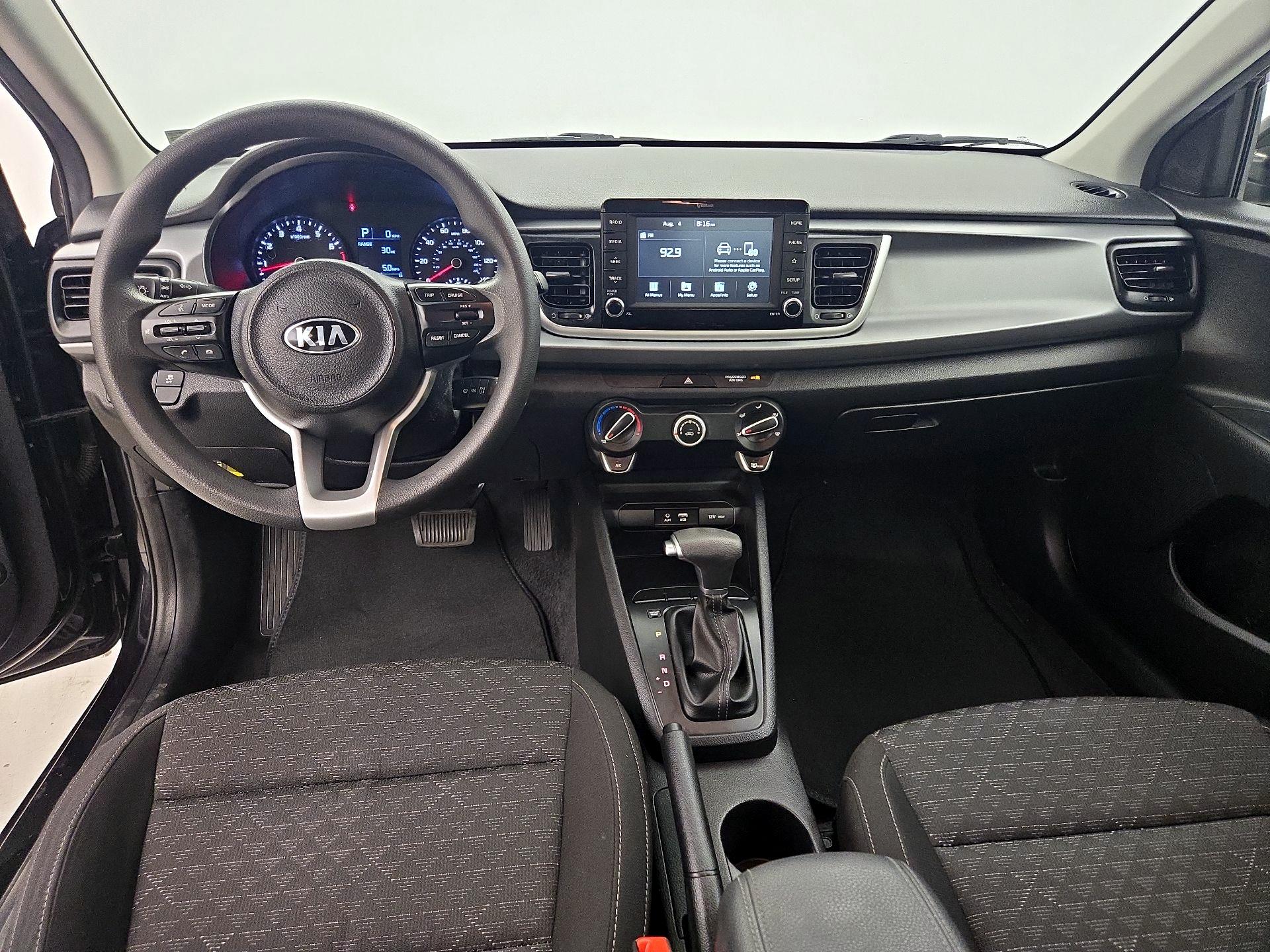 Thumbnail: 2020 Kia Rio - 9