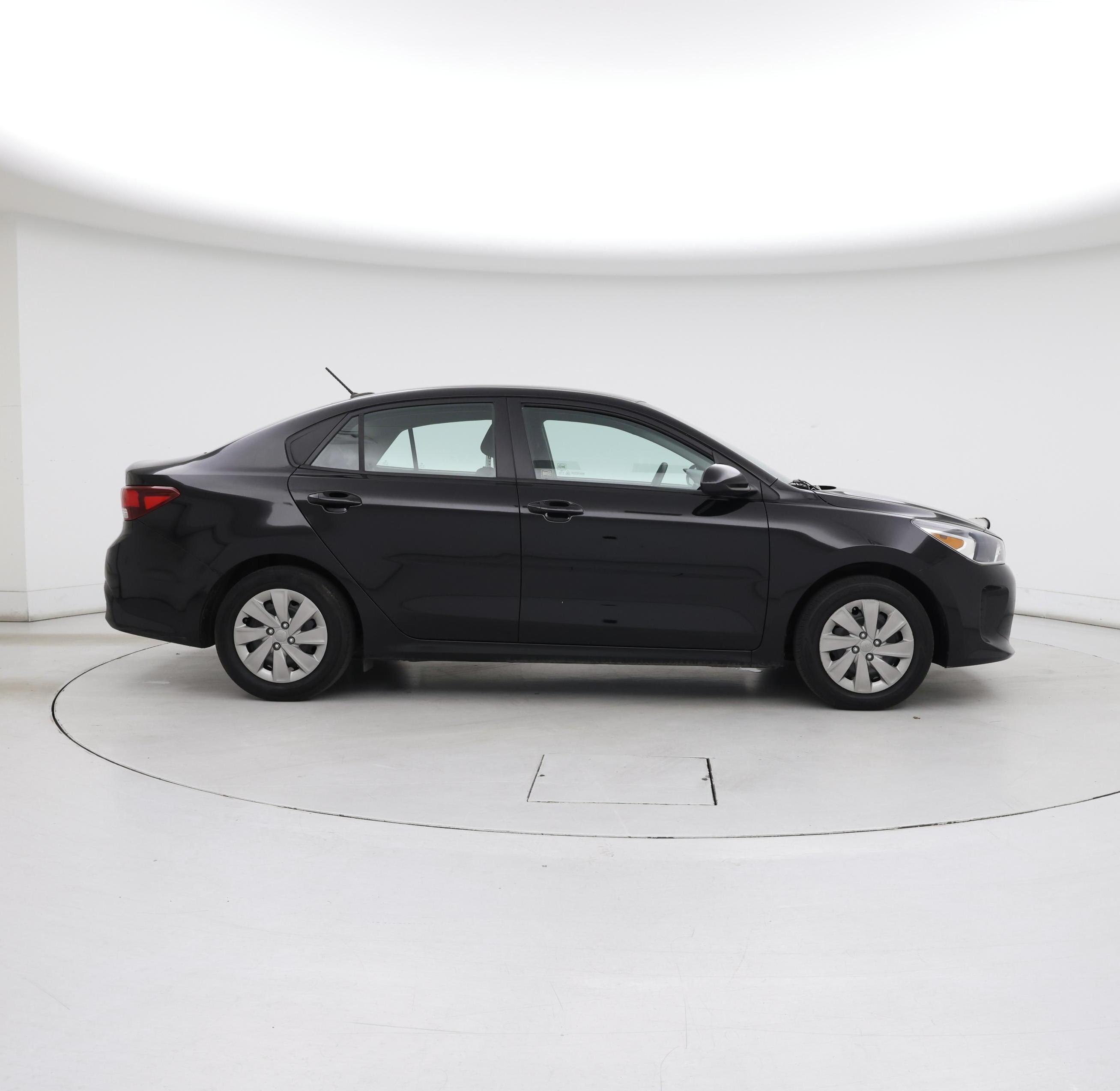 Thumbnail: 2020 Kia Rio - 7