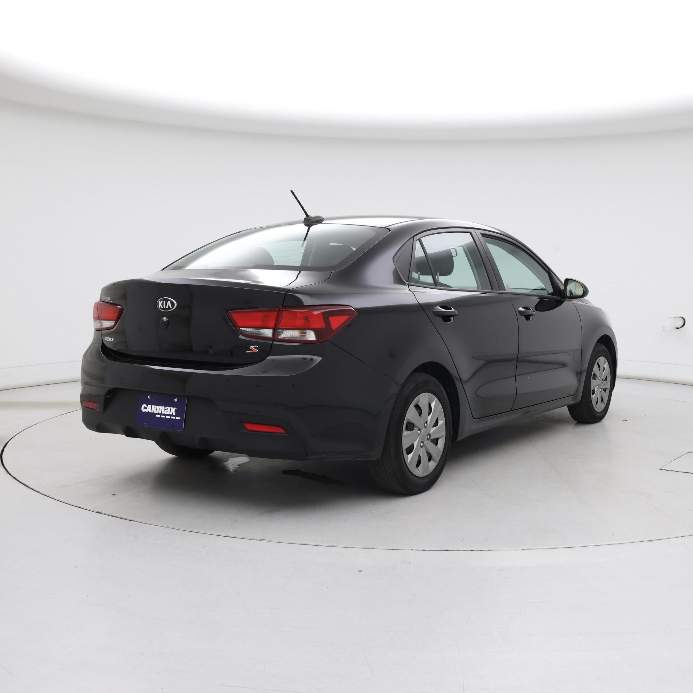Thumbnail: 2020 Kia Rio - 8