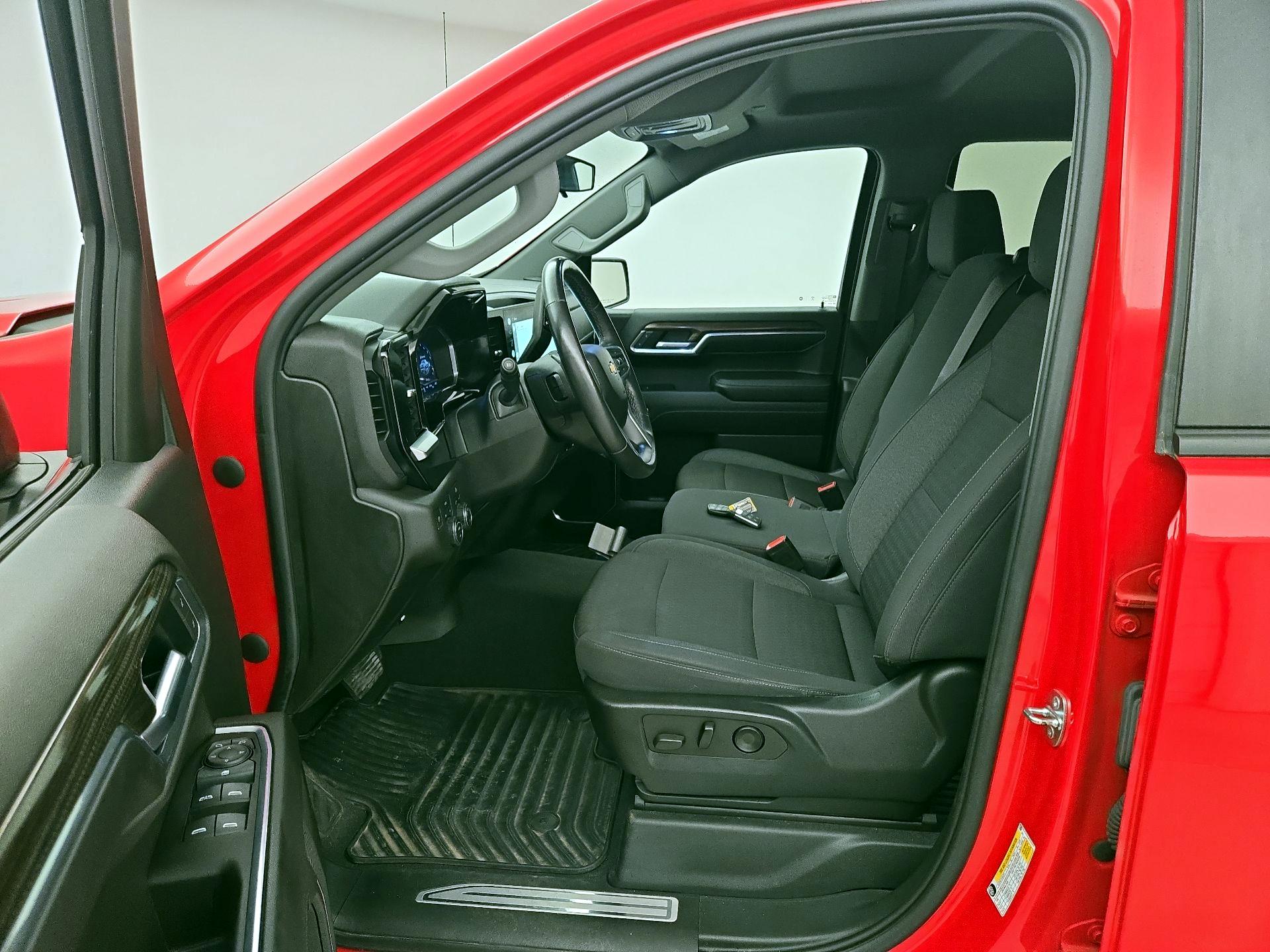 Thumbnail: 2022 Chevrolet Silverado 1500 - 11