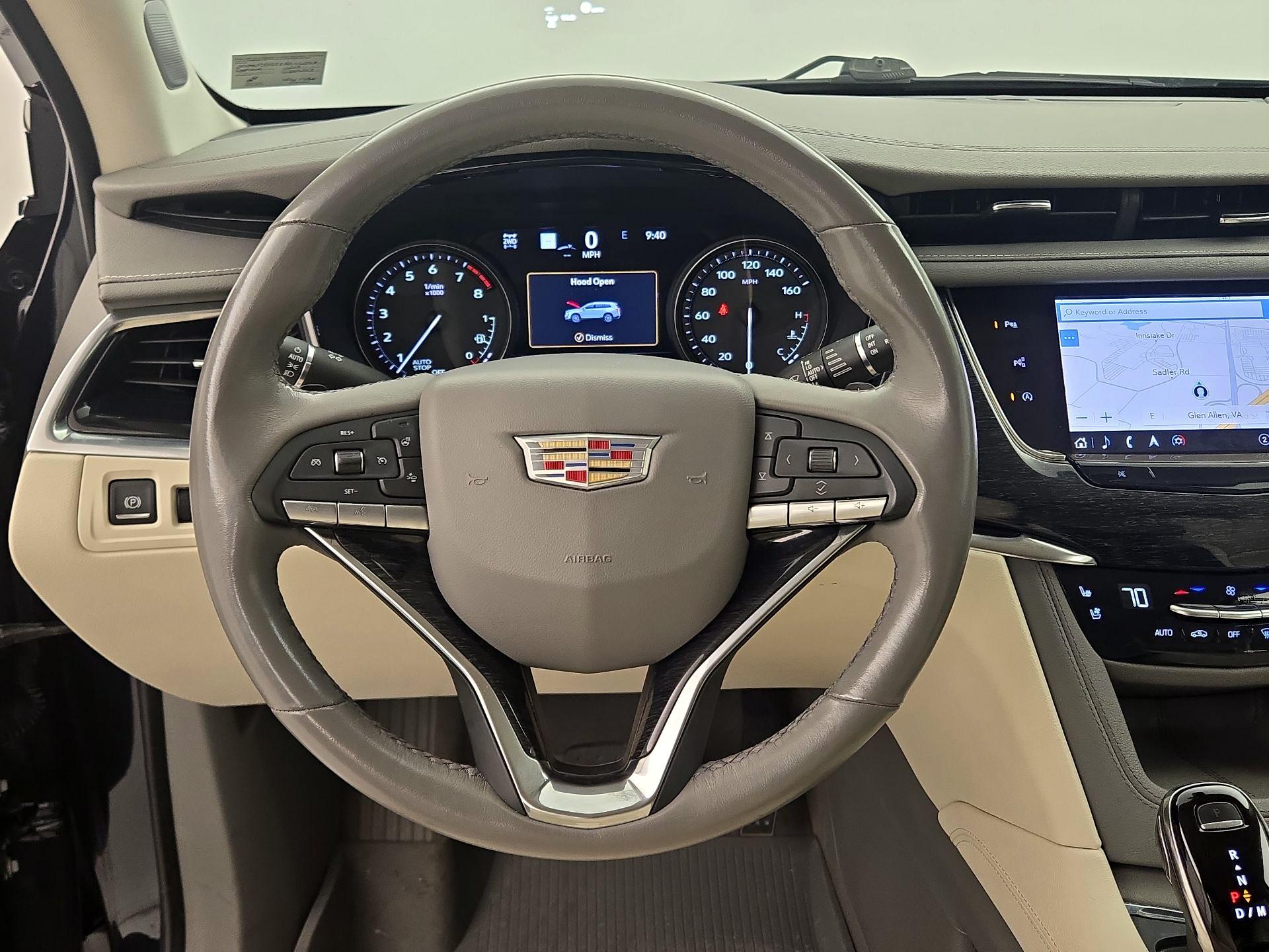 Thumbnail: 2022 Cadillac XT6 - 10