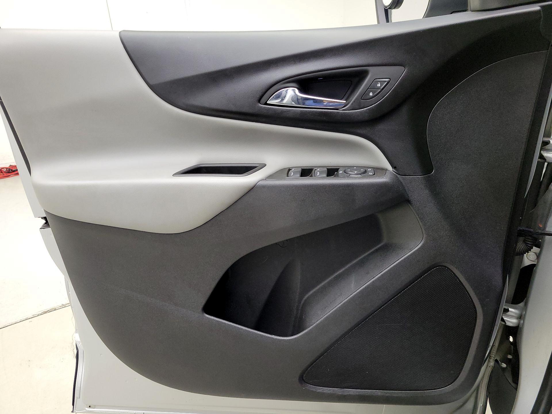 Thumbnail: 2020 Chevrolet Equinox - 12