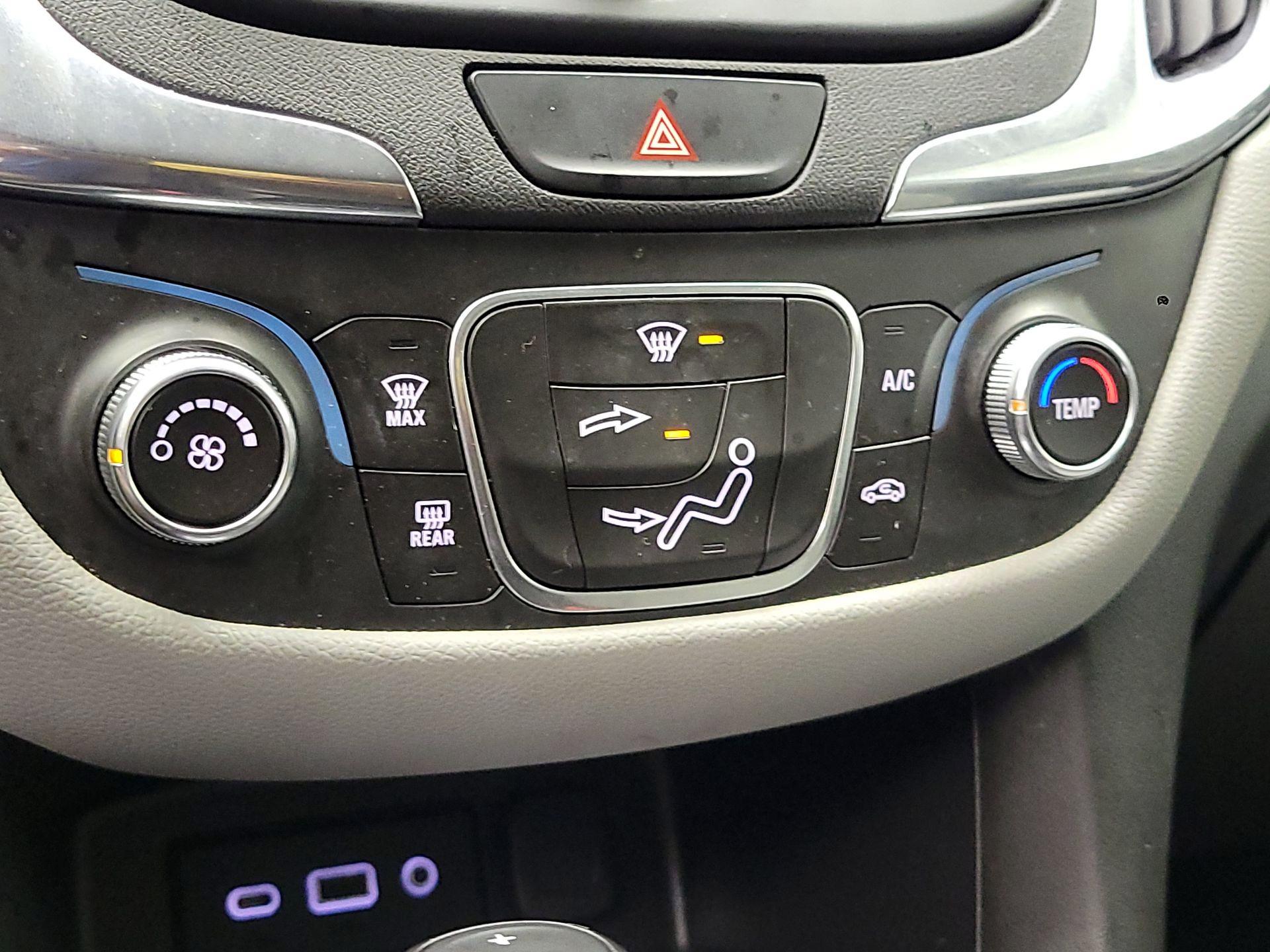 Thumbnail: 2020 Chevrolet Equinox - 16