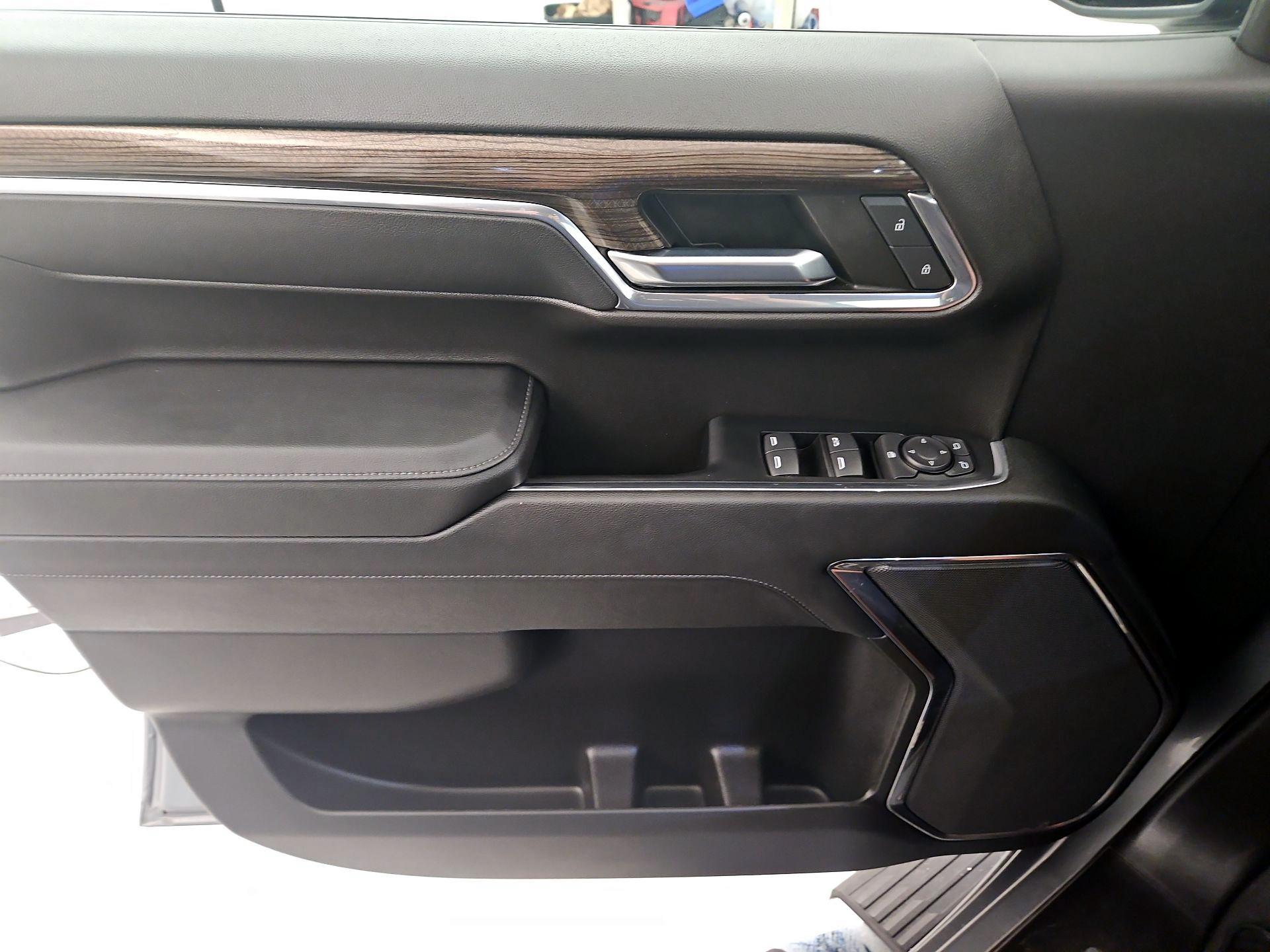 Thumbnail: 2023 Chevrolet Silverado 1500 - 12