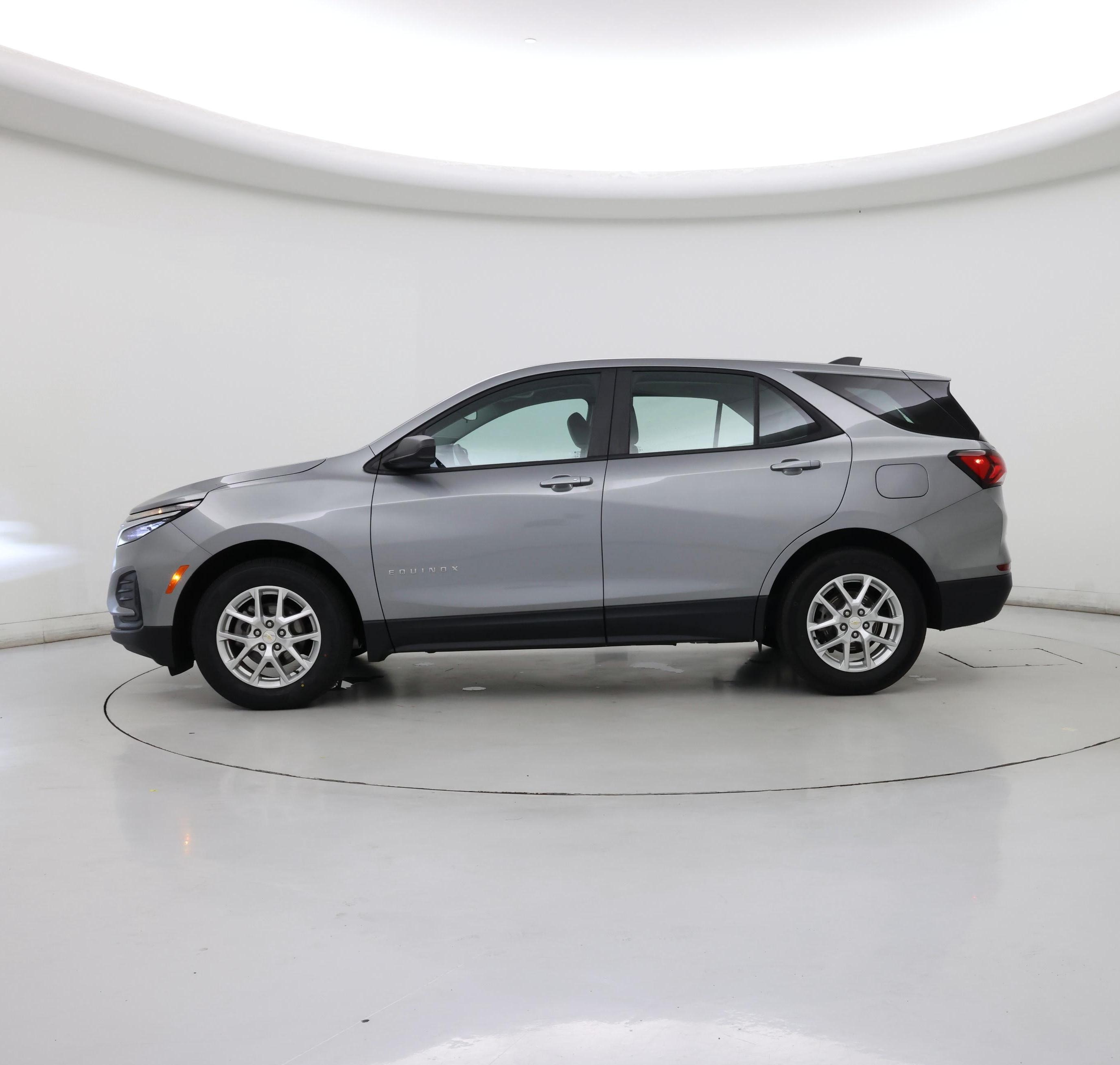 Thumbnail: 2023 Chevrolet Equinox - 3