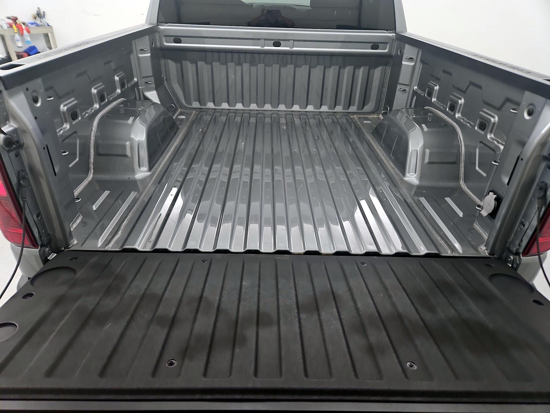 Thumbnail: 2023 Chevrolet Silverado 1500 - 20