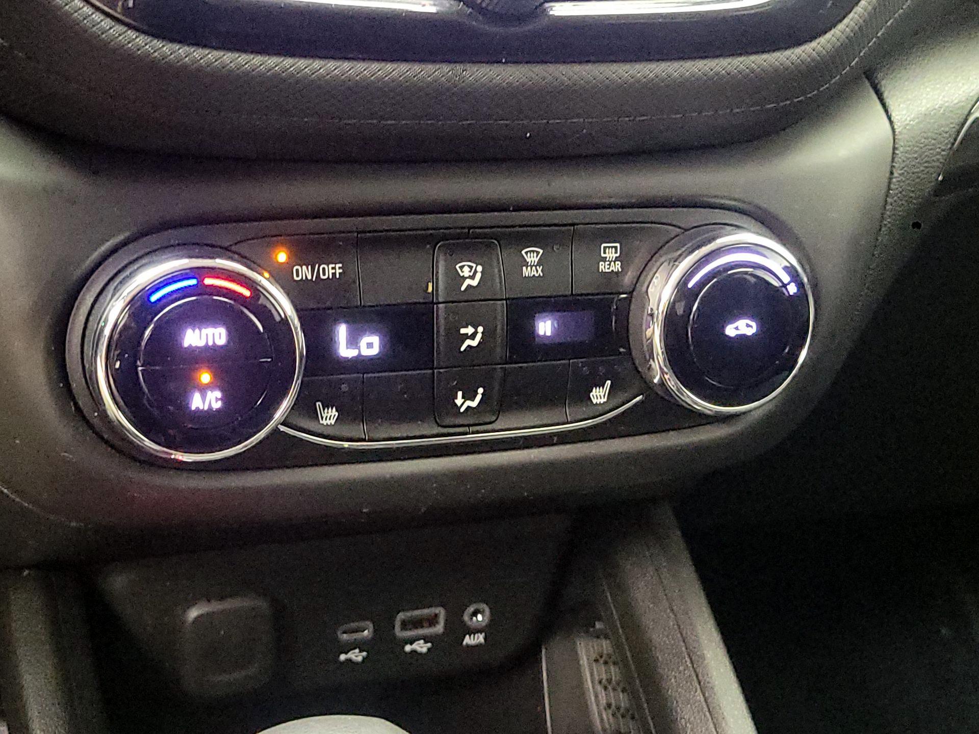 Thumbnail: 2021 Chevrolet TrailBlazer - 16