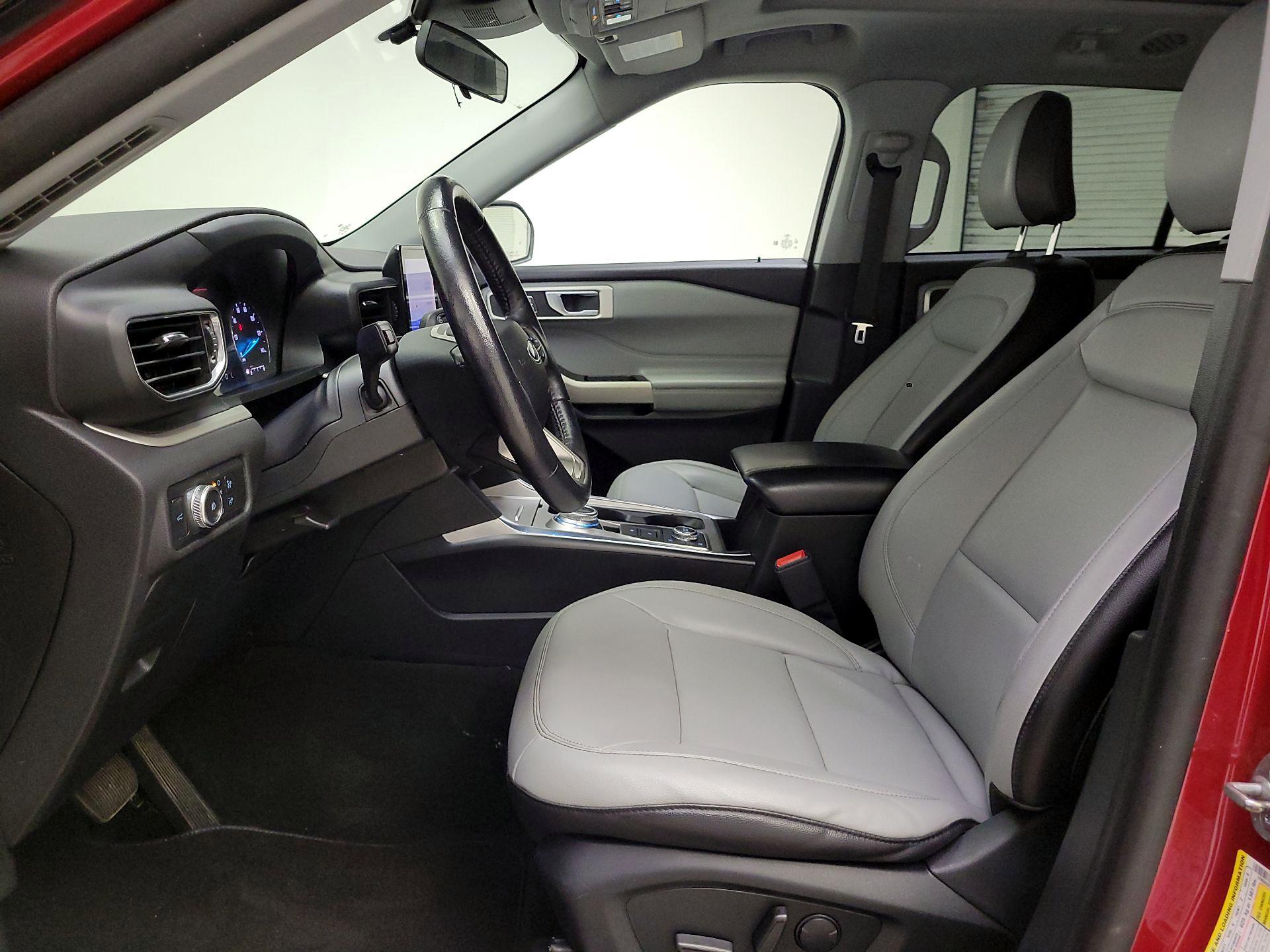 Thumbnail: 2021 Ford Explorer - 11