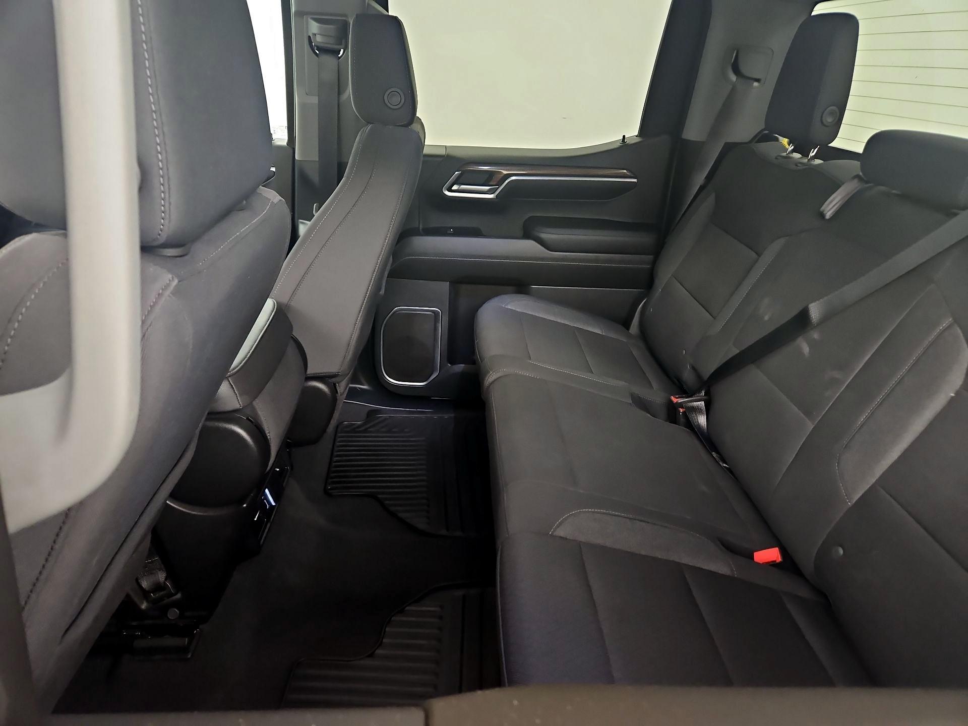 Thumbnail: 2022 Chevrolet Silverado 1500 - 19