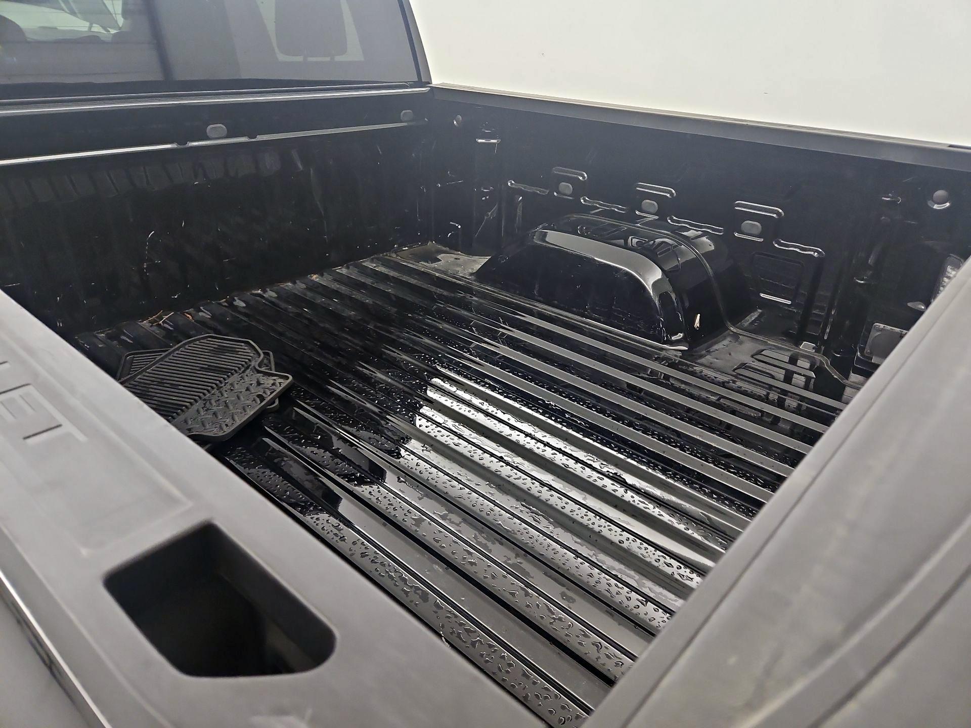 Thumbnail: 2022 Chevrolet Silverado 1500 - 20