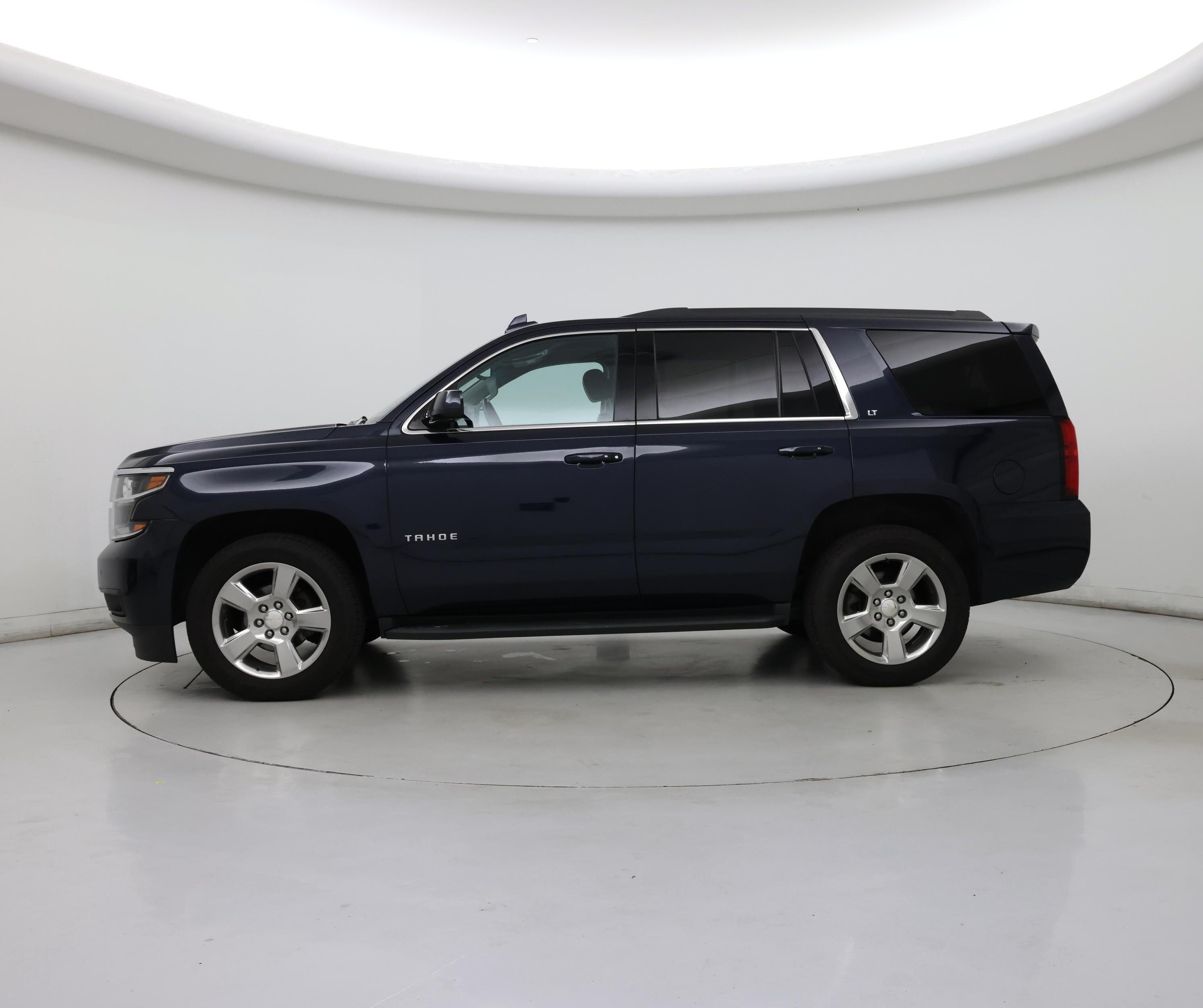 Thumbnail: 2020 Chevrolet Tahoe - 3