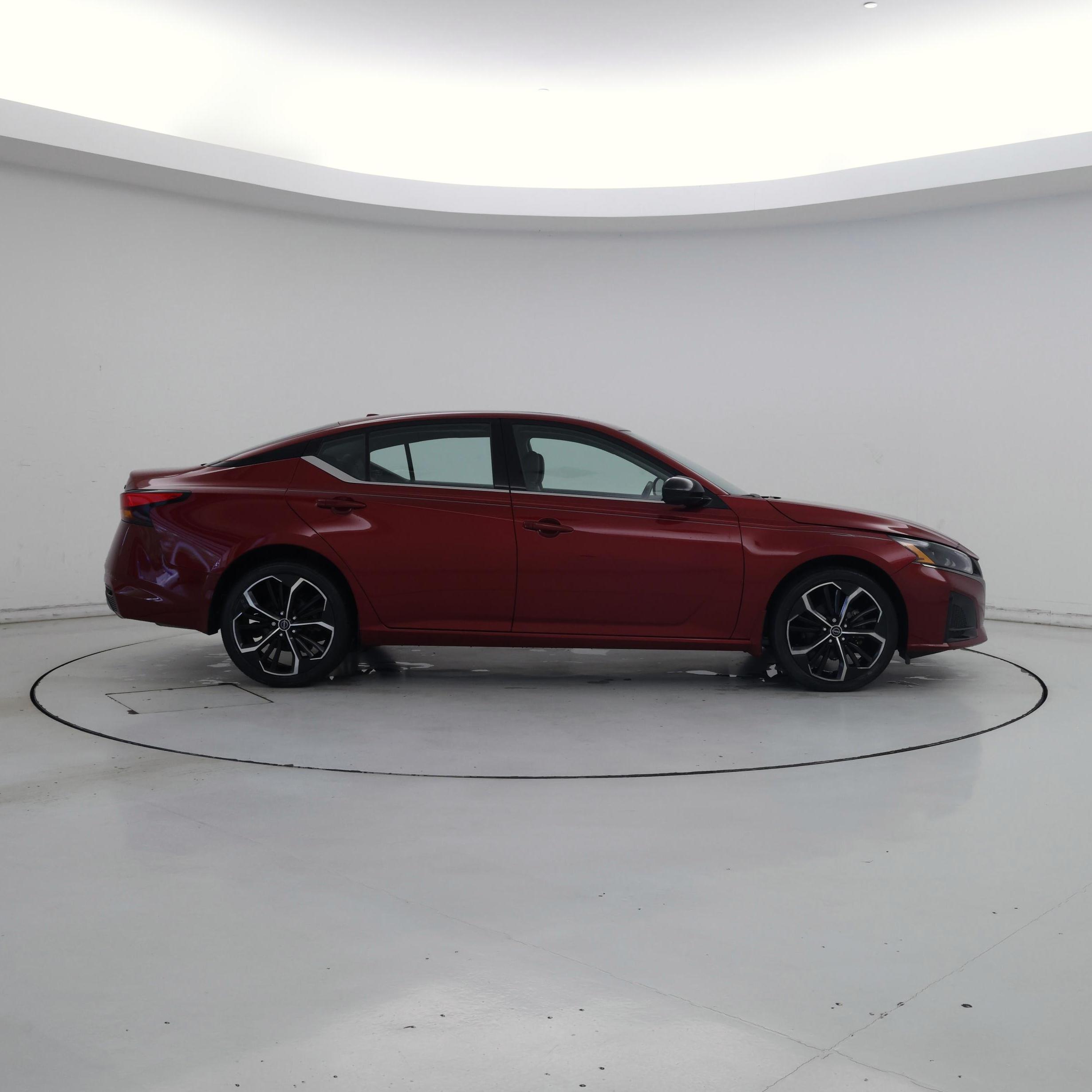 Thumbnail: 2023 Nissan Altima - 7