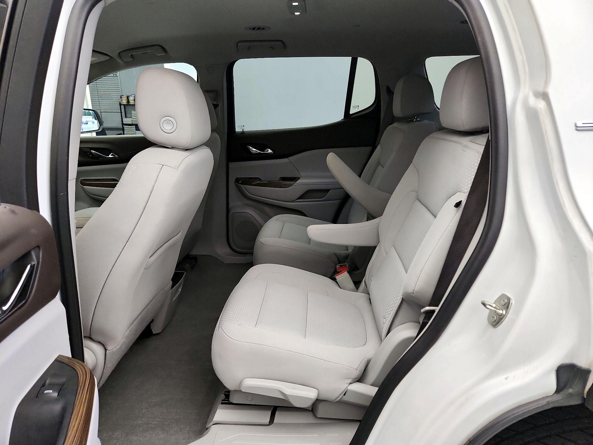 Thumbnail: 2022 GMC Acadia - 19