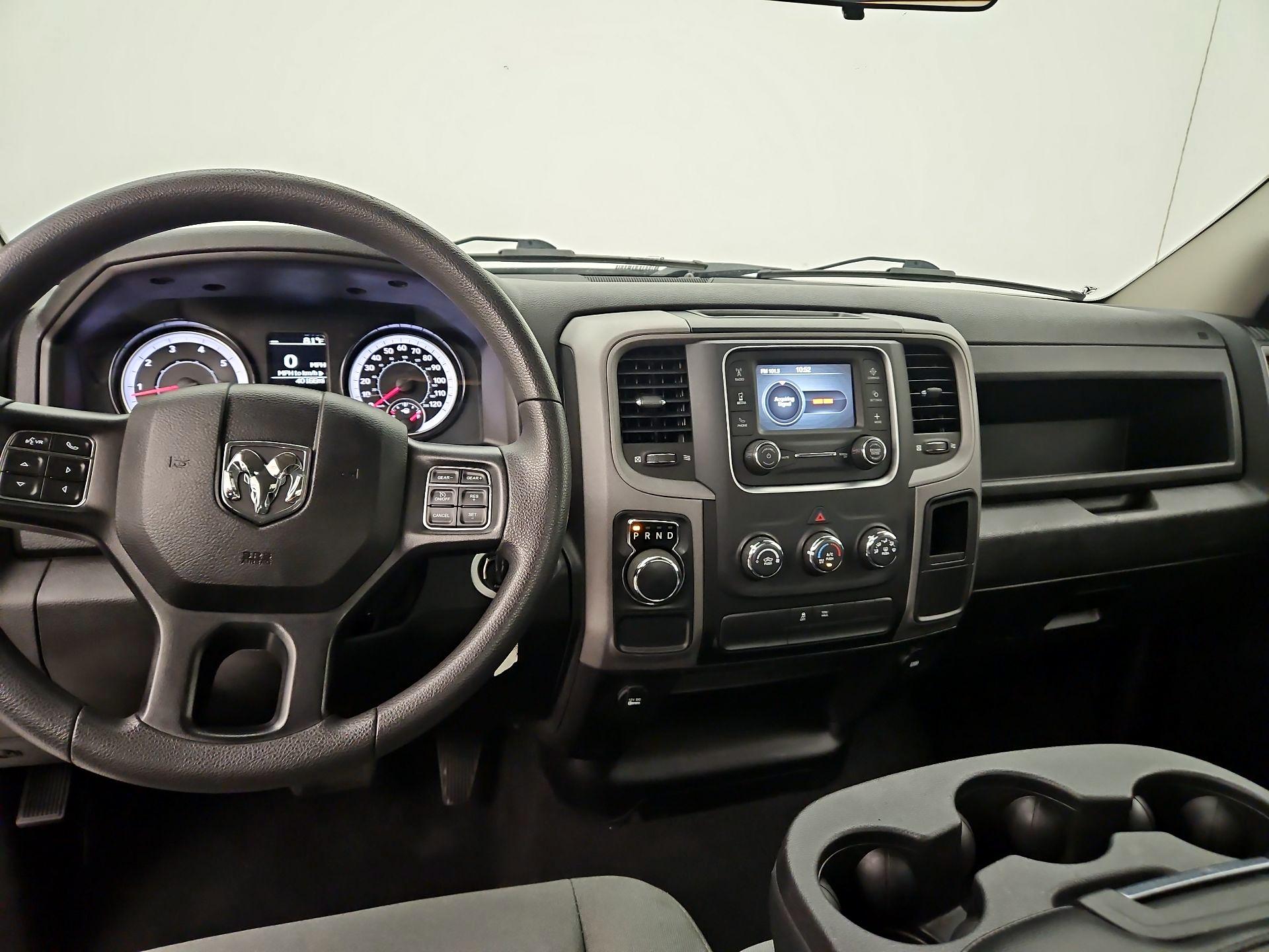 Thumbnail: 2022 RAM 1500 Classic - 9