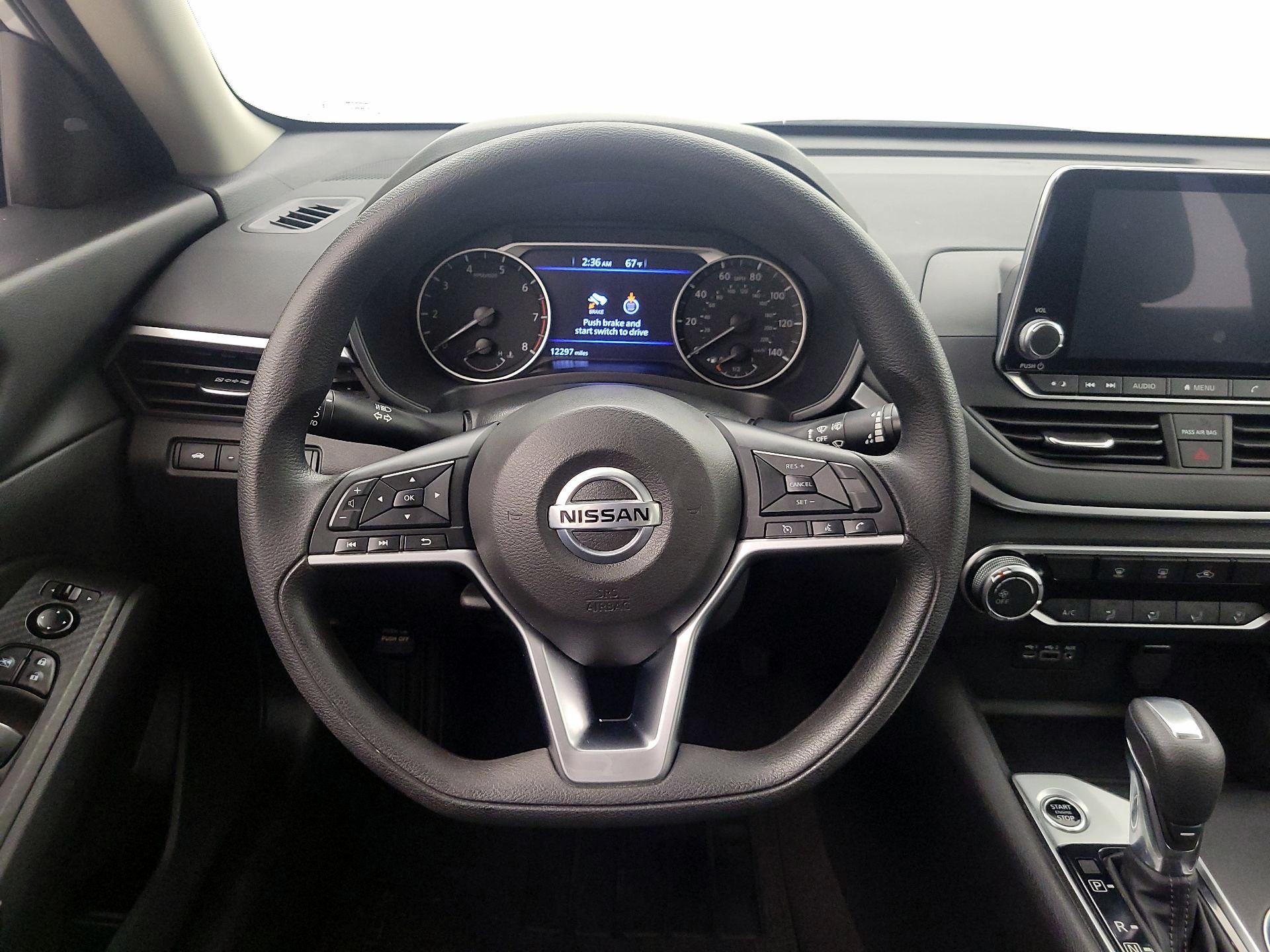 Thumbnail: 2022 Nissan Altima - 10