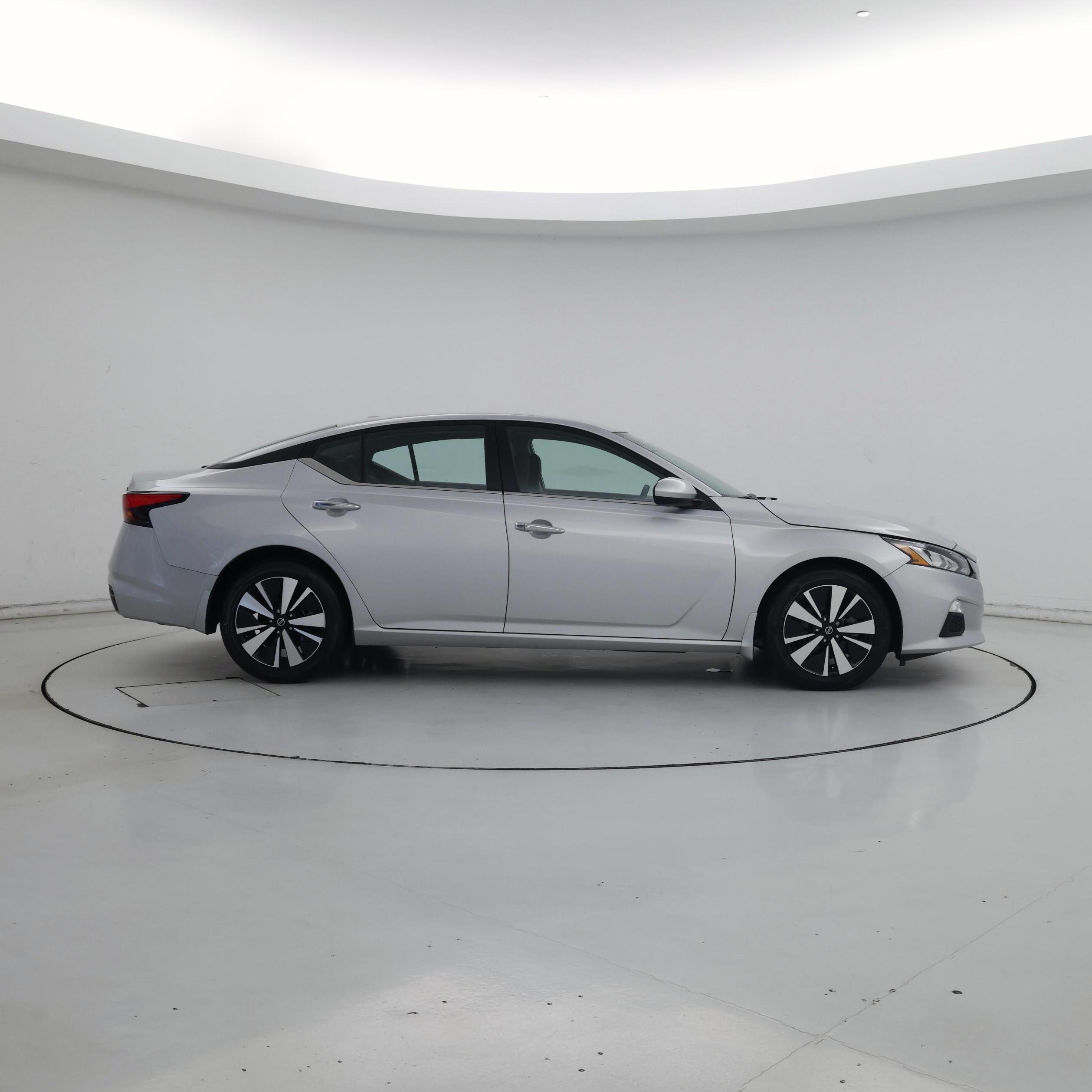 Thumbnail: 2022 Nissan Altima - 7