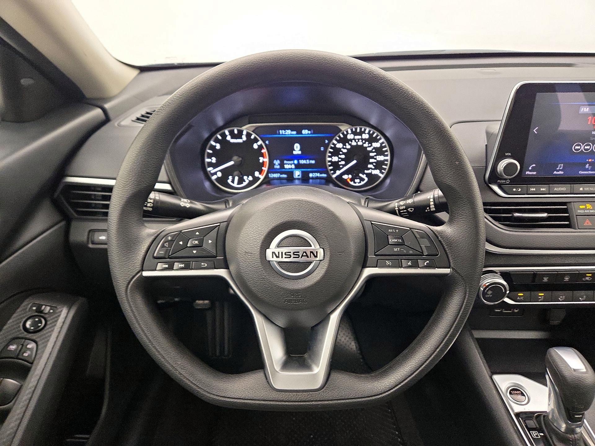 Thumbnail: 2022 Nissan Altima - 10