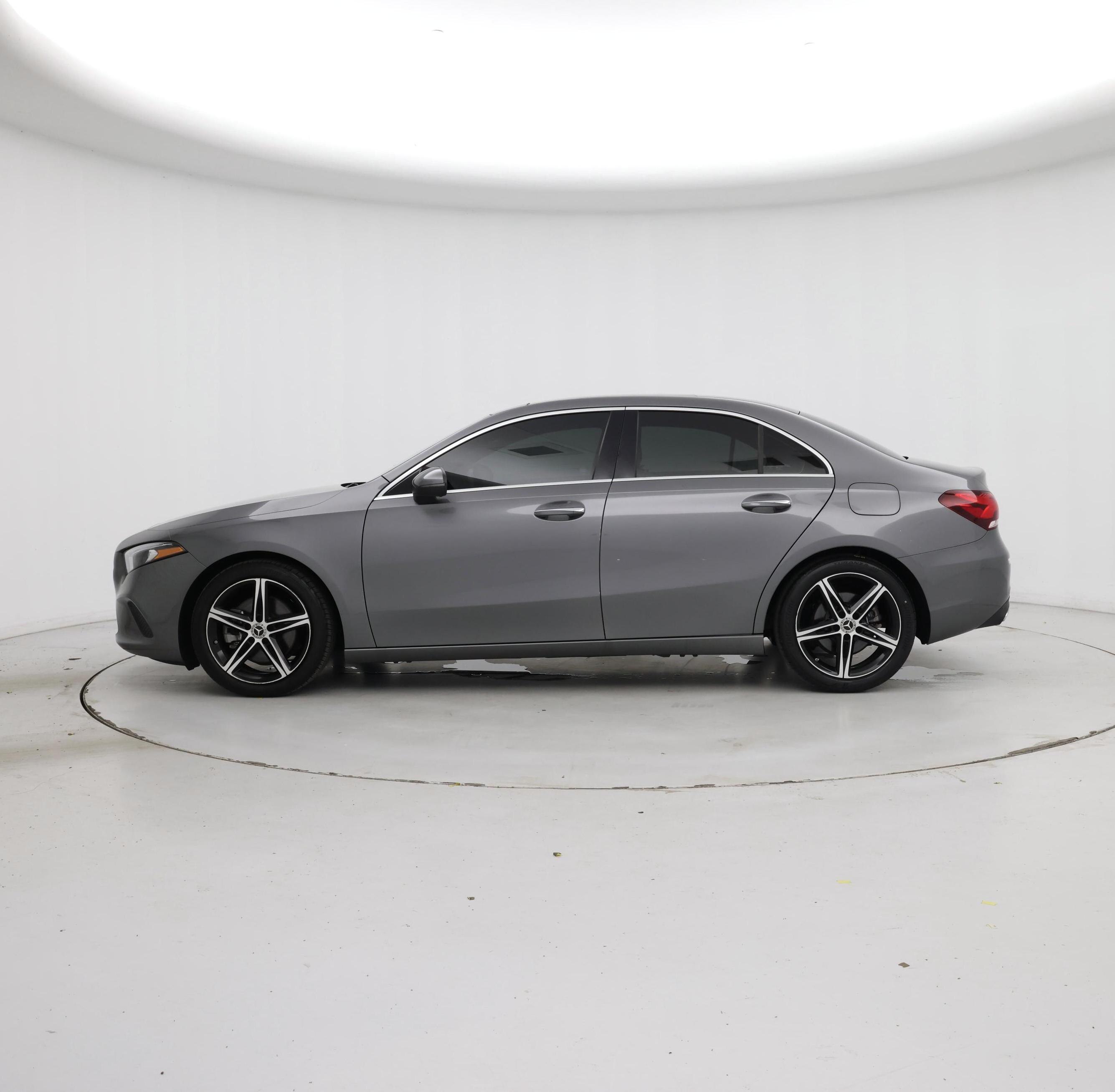 Thumbnail: 2021 Mercedes-Benz A-Class - 3