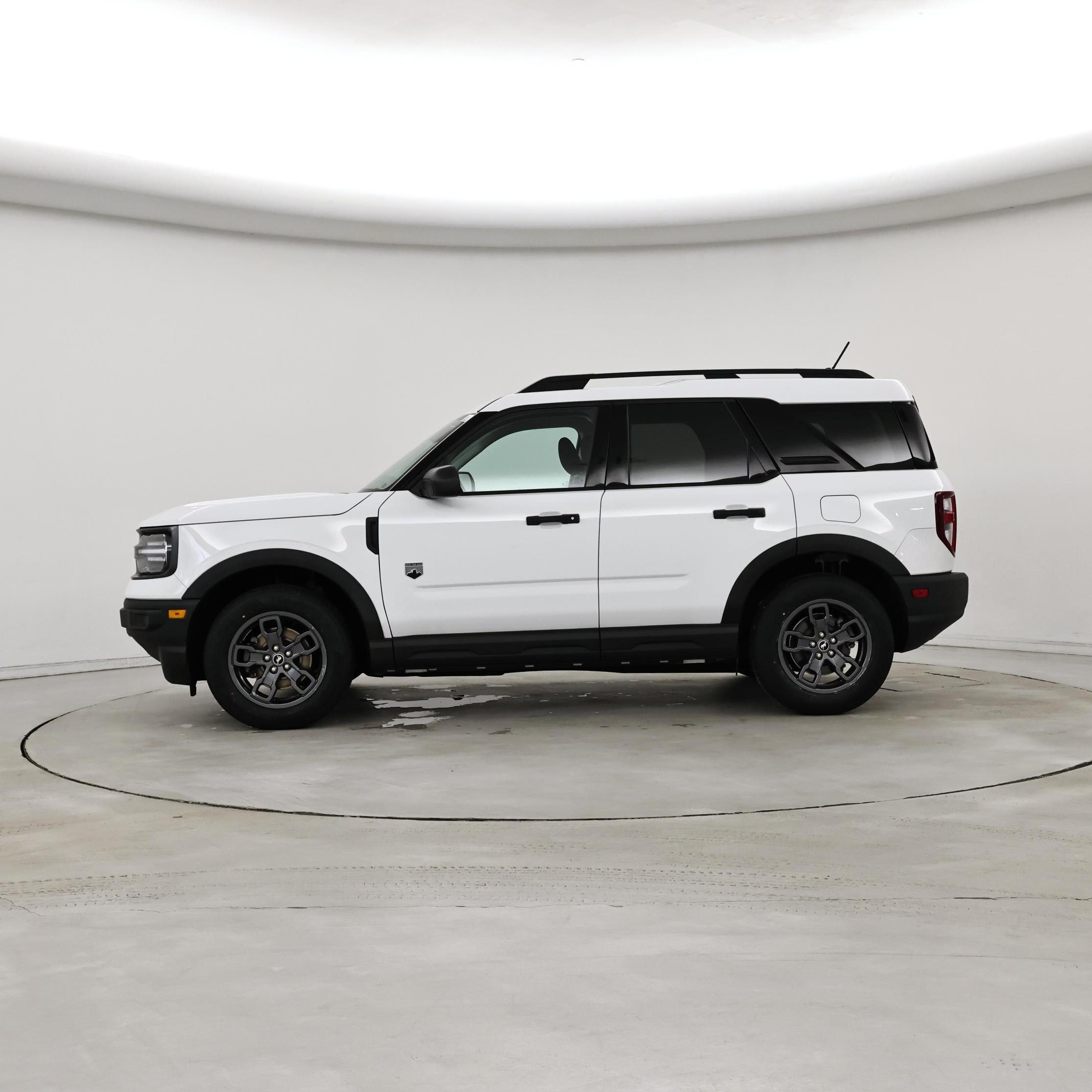Thumbnail: 2022 Ford Bronco Sport - 3