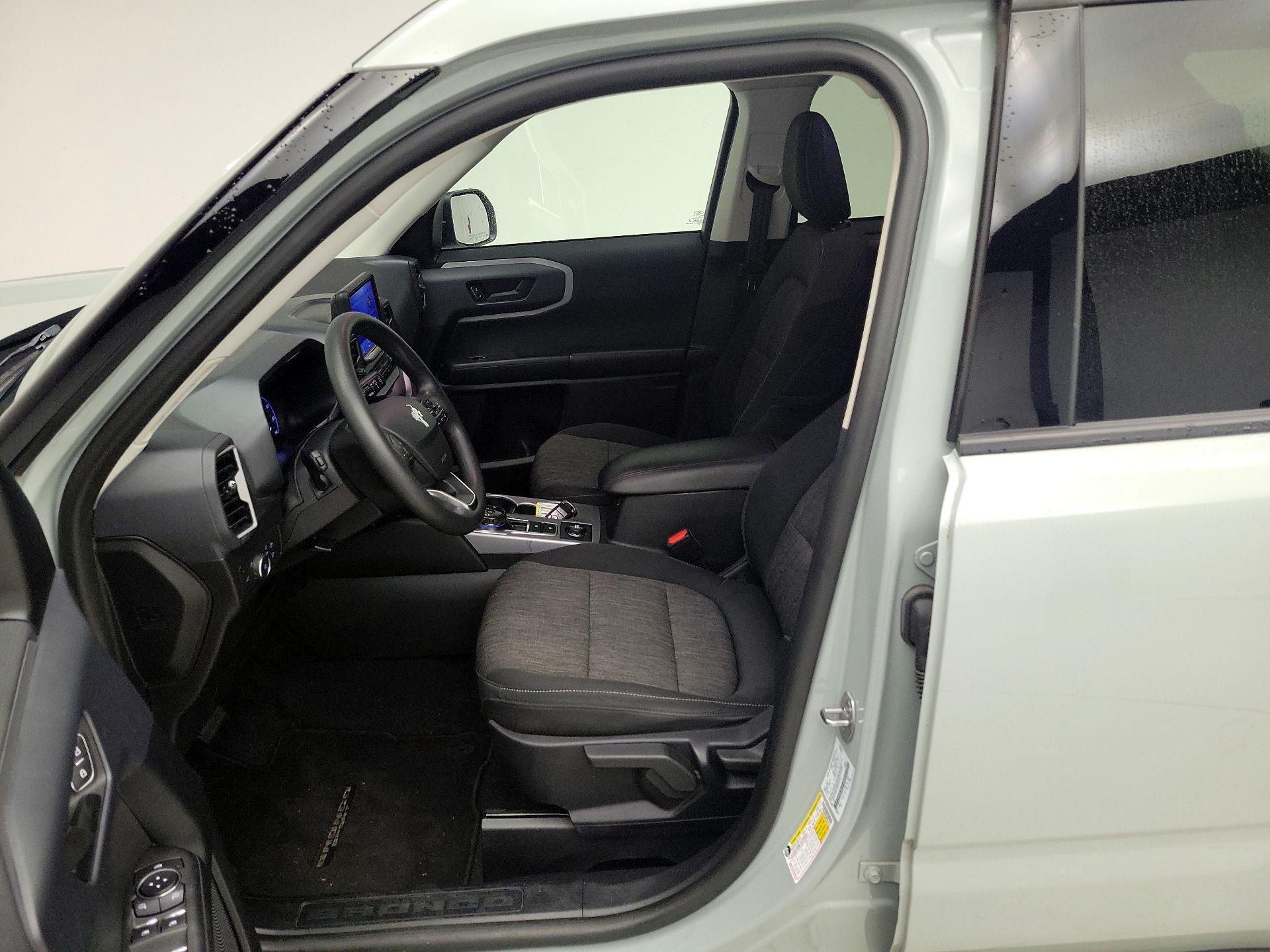 Thumbnail: 2021 Ford Bronco Sport - 11