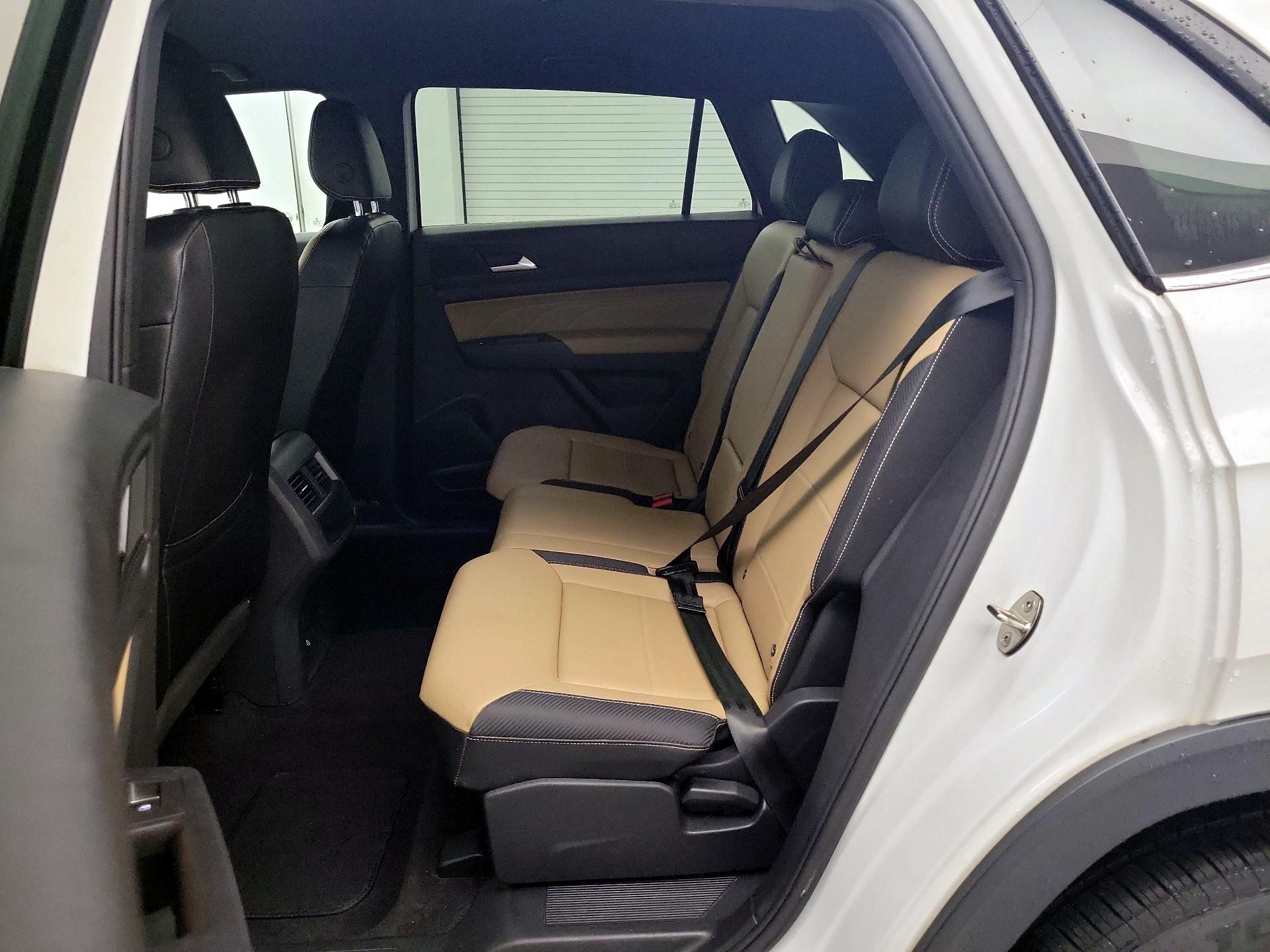 Thumbnail: 2021 Volkswagen Atlas - 19