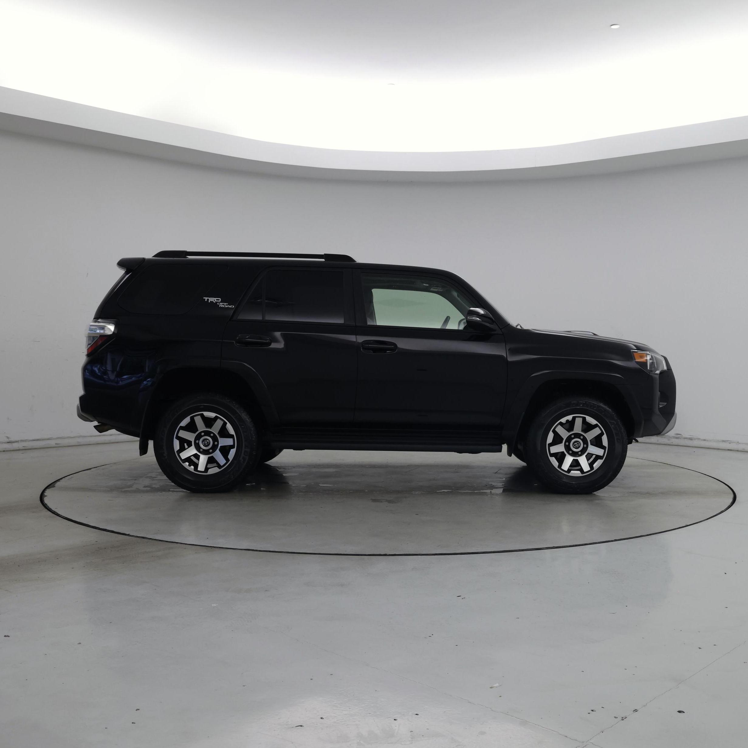 Thumbnail: 2020 Toyota 4Runner - 7