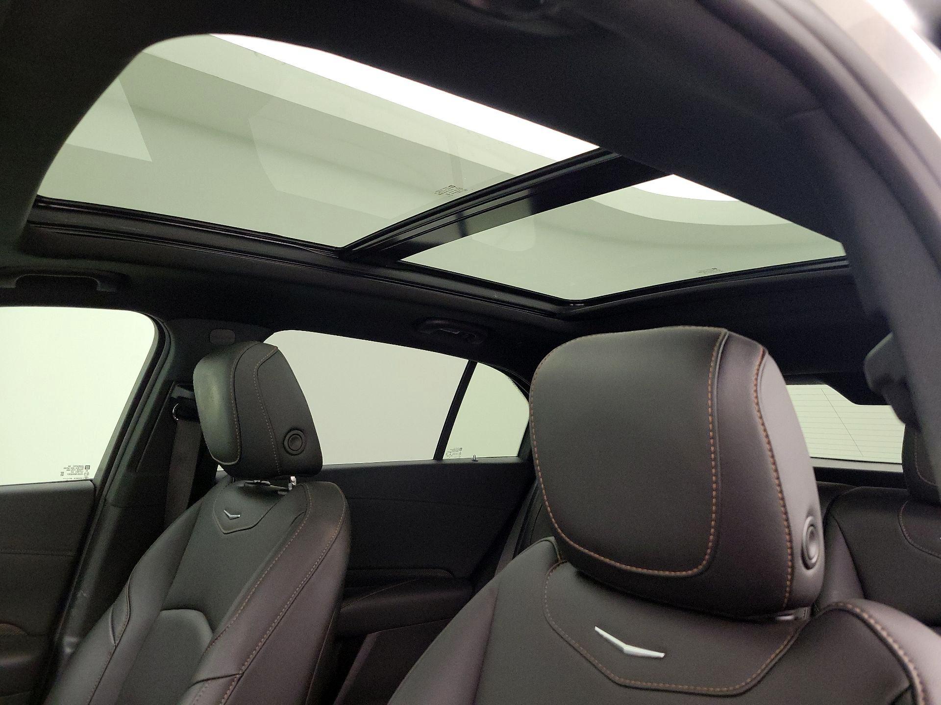 Thumbnail: 2021 Cadillac XT4 - 18