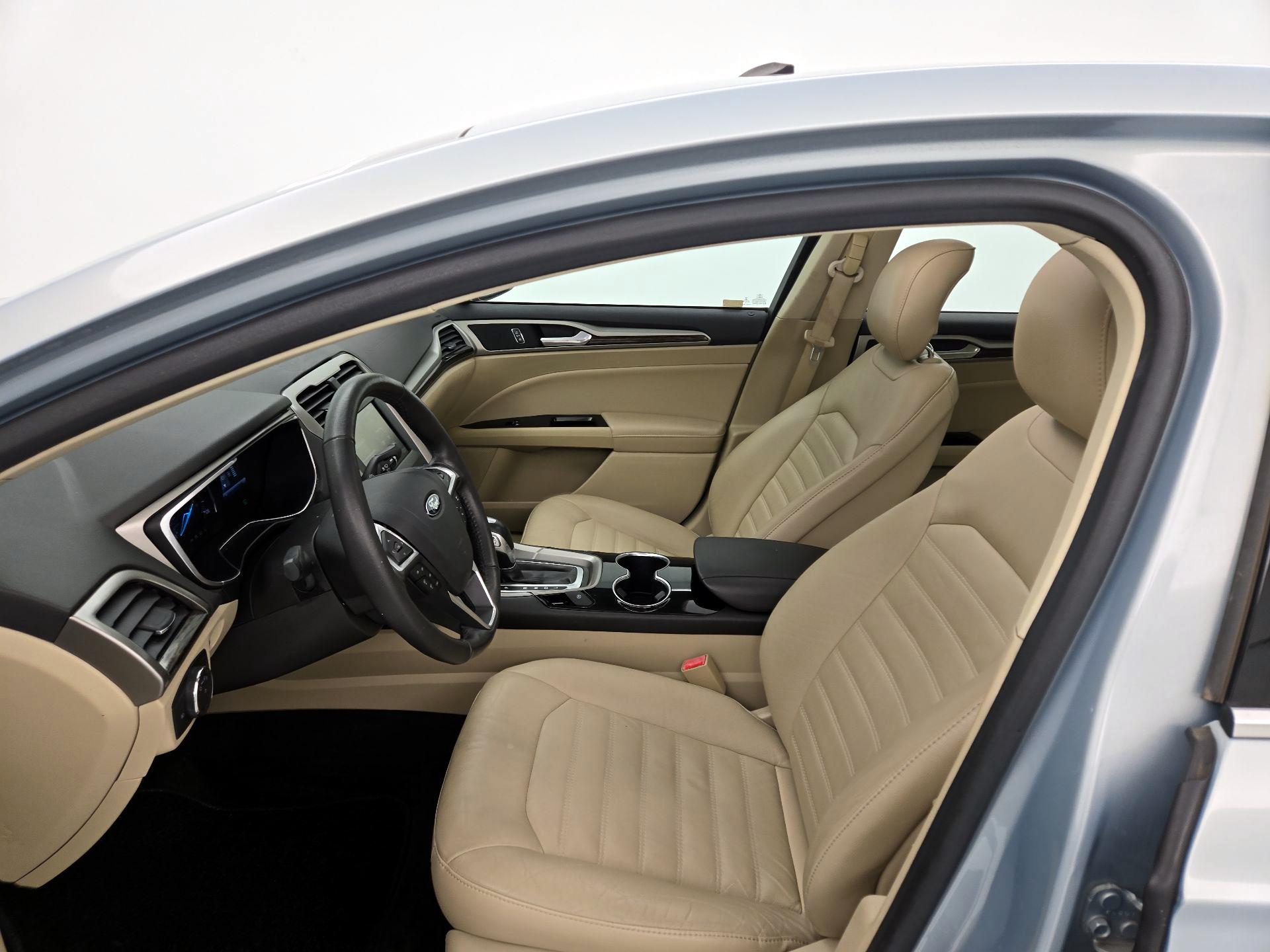 Thumbnail: 2014 Ford Fusion - 11