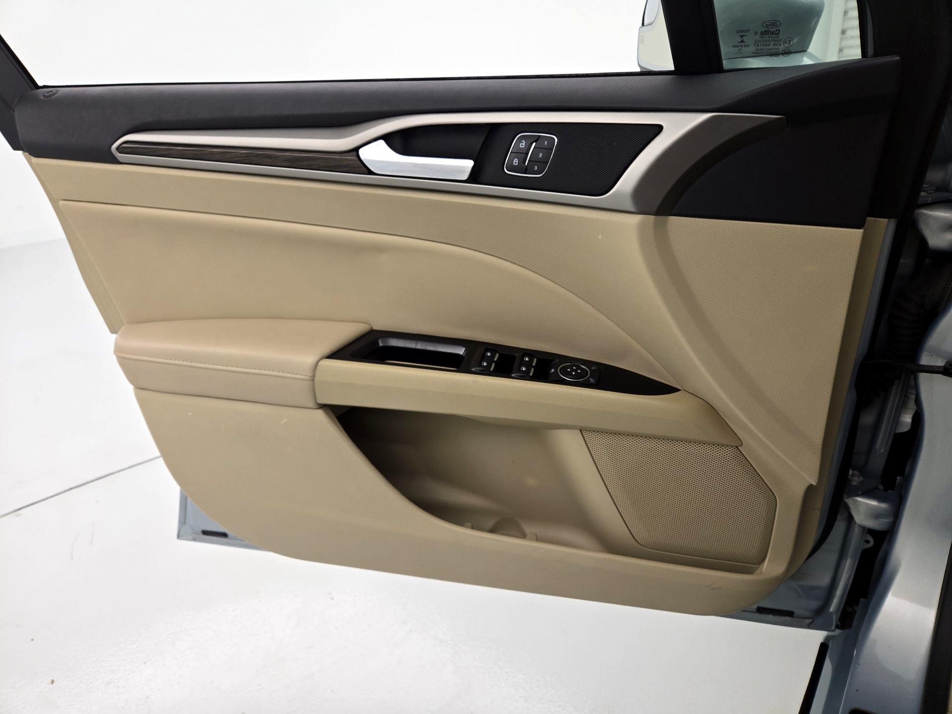 Thumbnail: 2014 Ford Fusion - 12