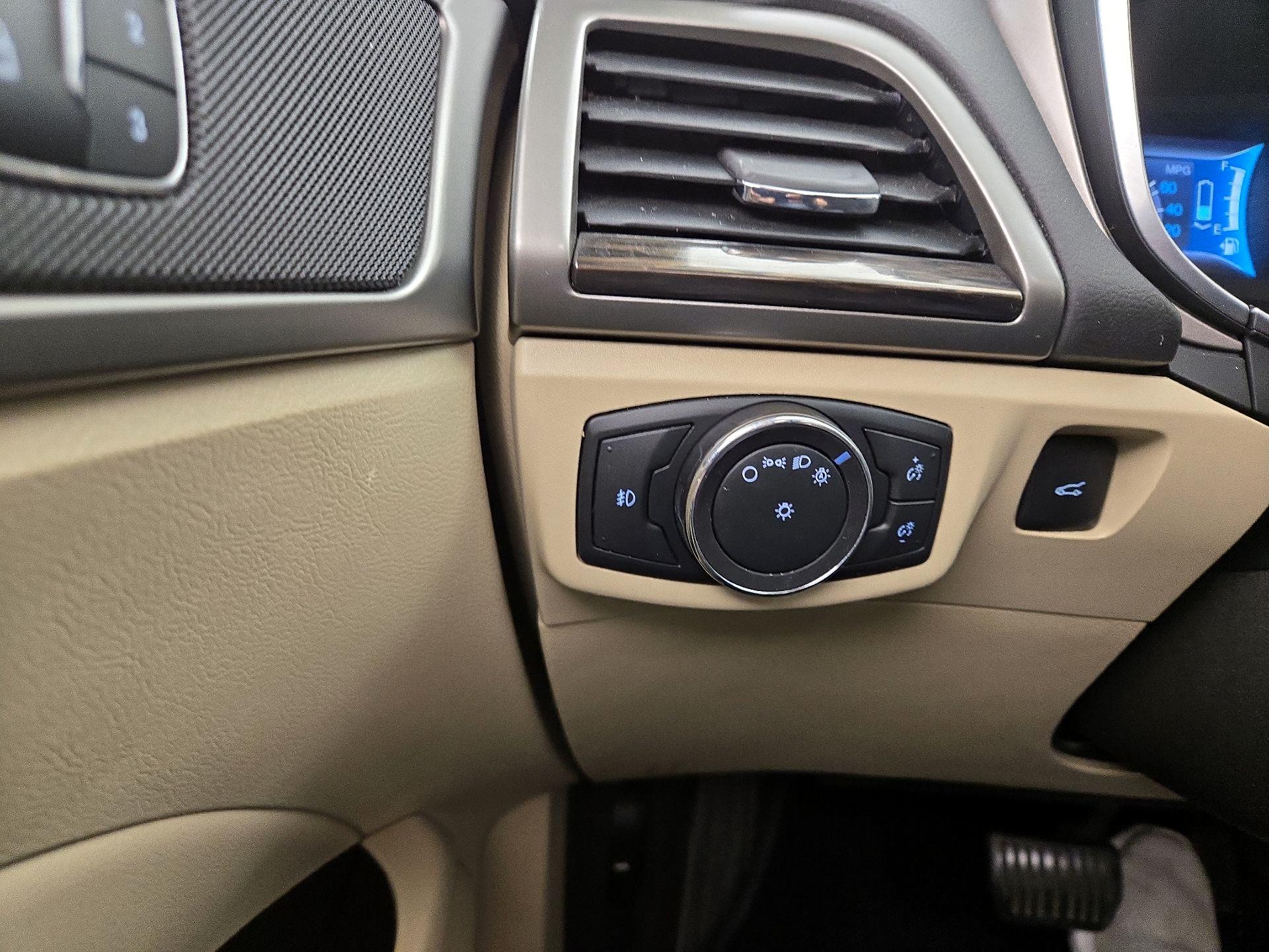 Thumbnail: 2014 Ford Fusion - 13