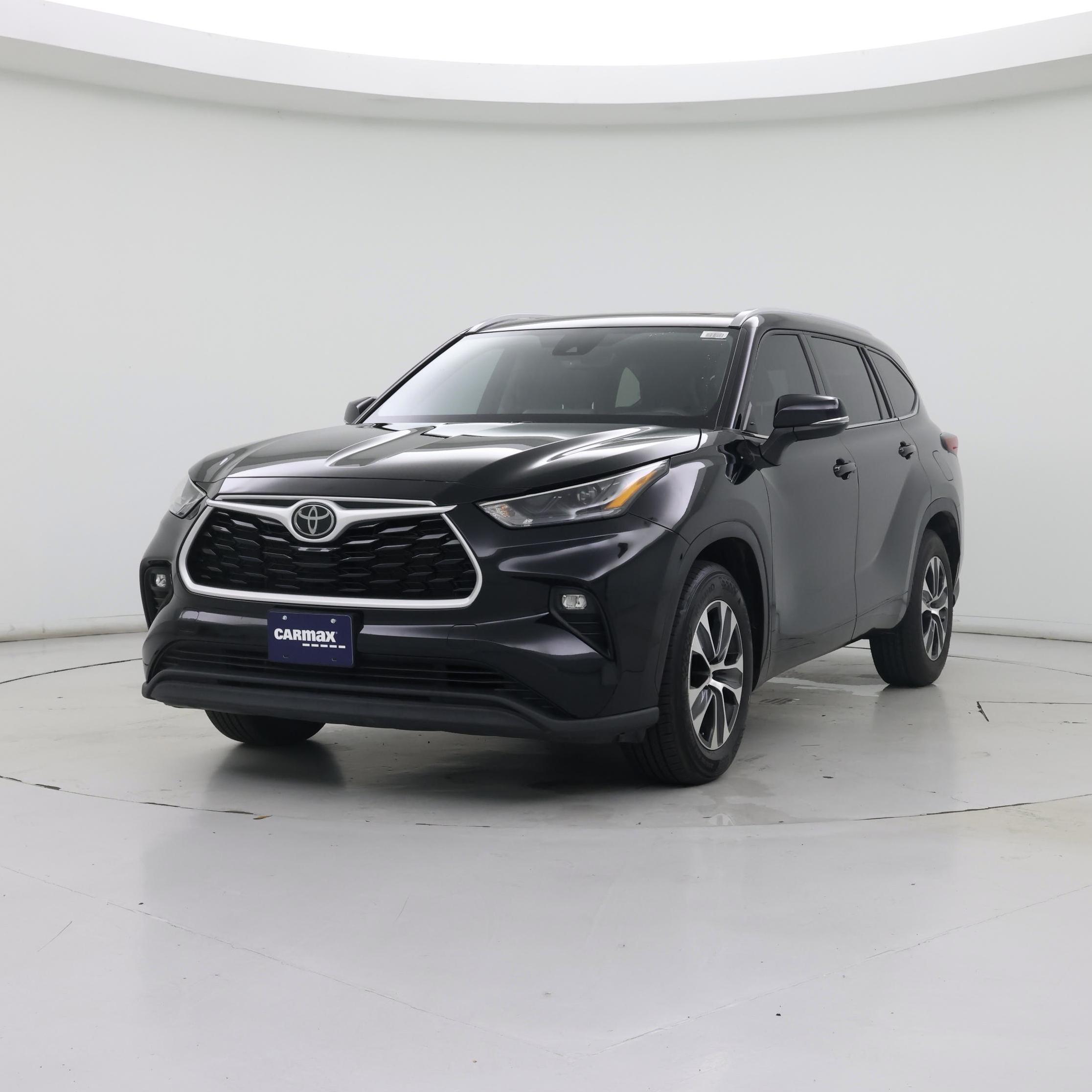 Thumbnail: 2022 Toyota Highlander - 4