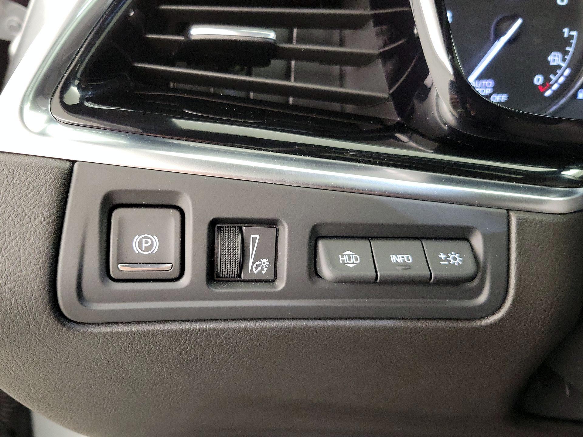 Thumbnail: 2023 Cadillac XT6 - 13