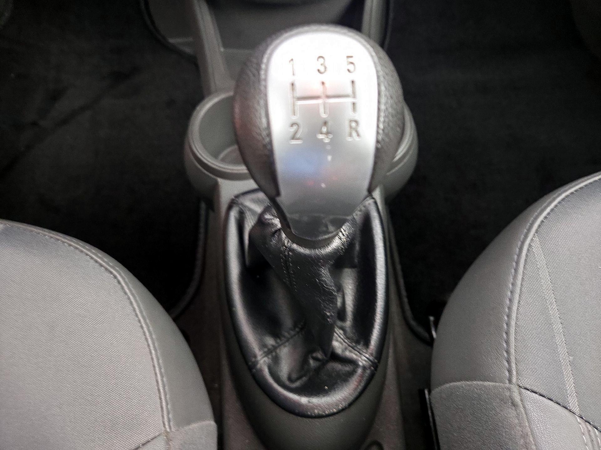 Thumbnail: 2015 Chevrolet Spark - 15