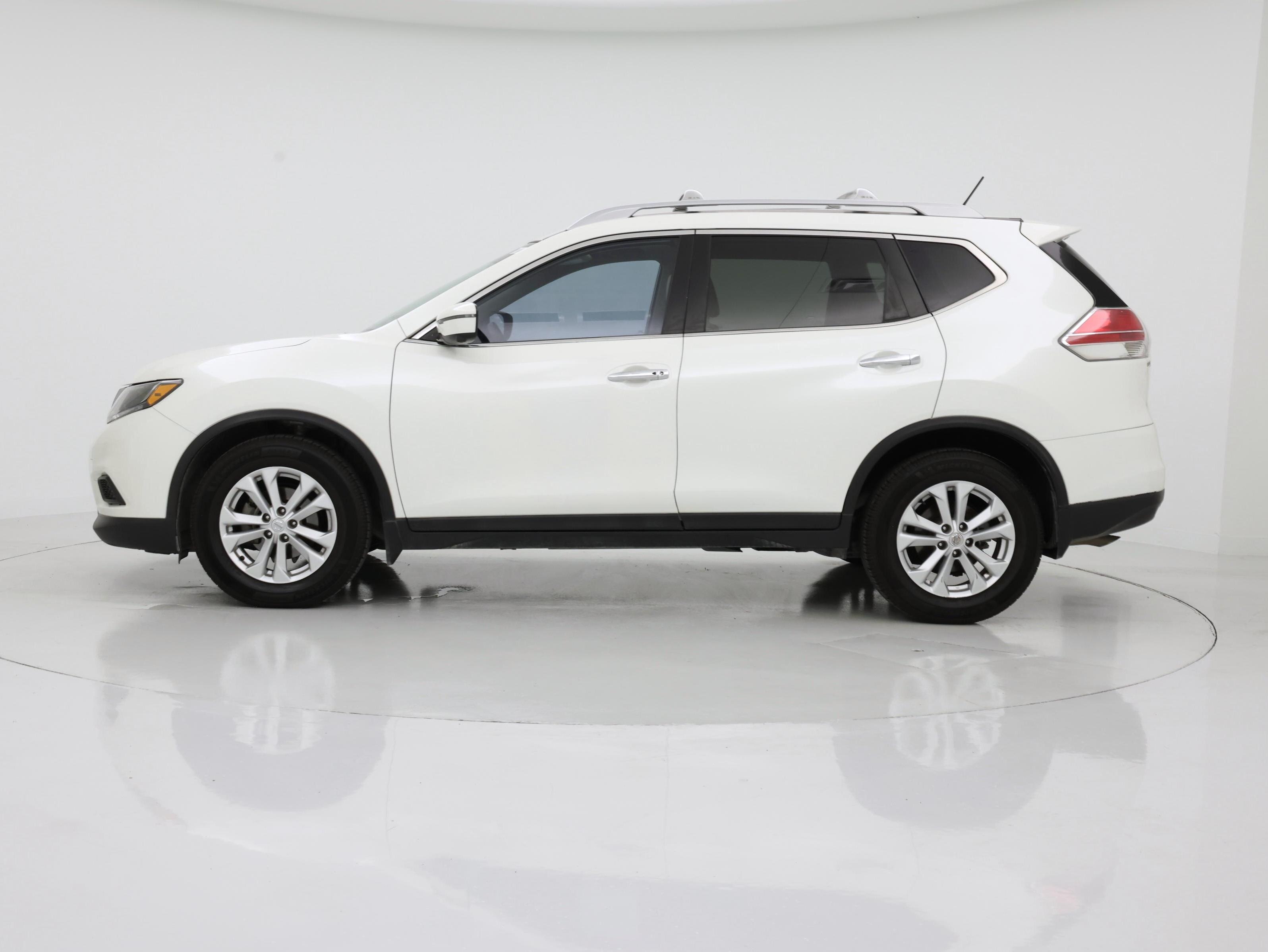 Thumbnail: 2016 Nissan Rogue - 3