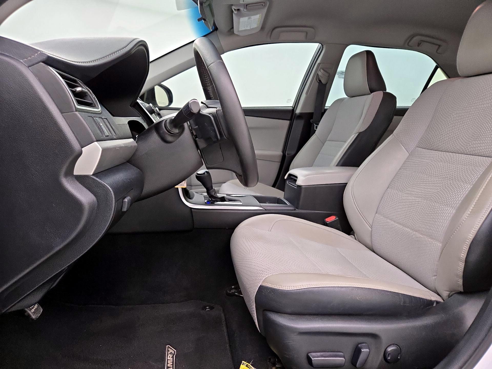 Thumbnail: 2016 Toyota Camry - 11