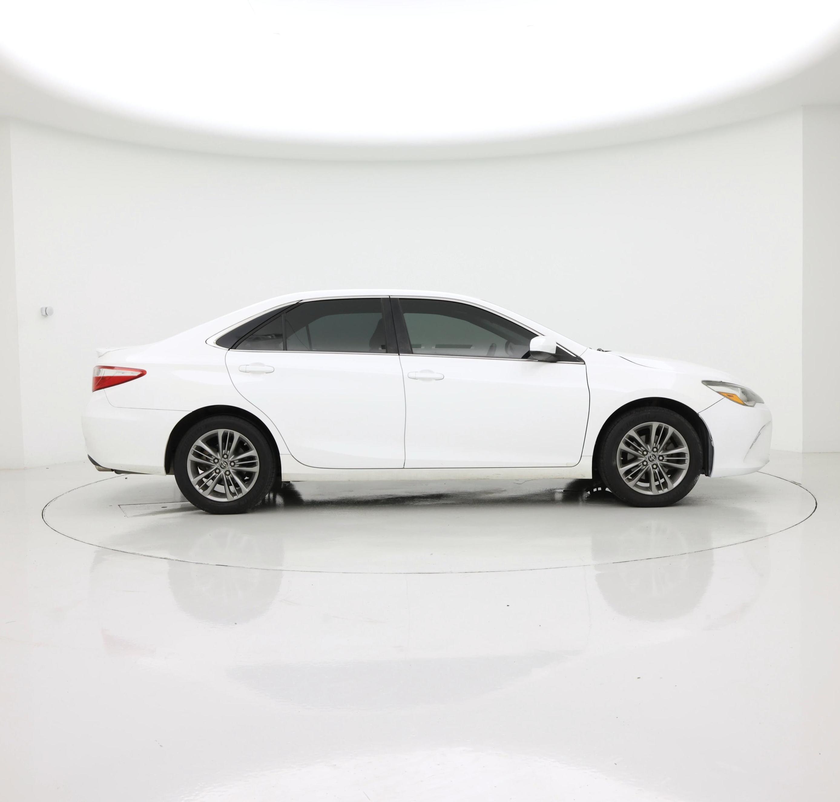 Thumbnail: 2016 Toyota Camry - 7