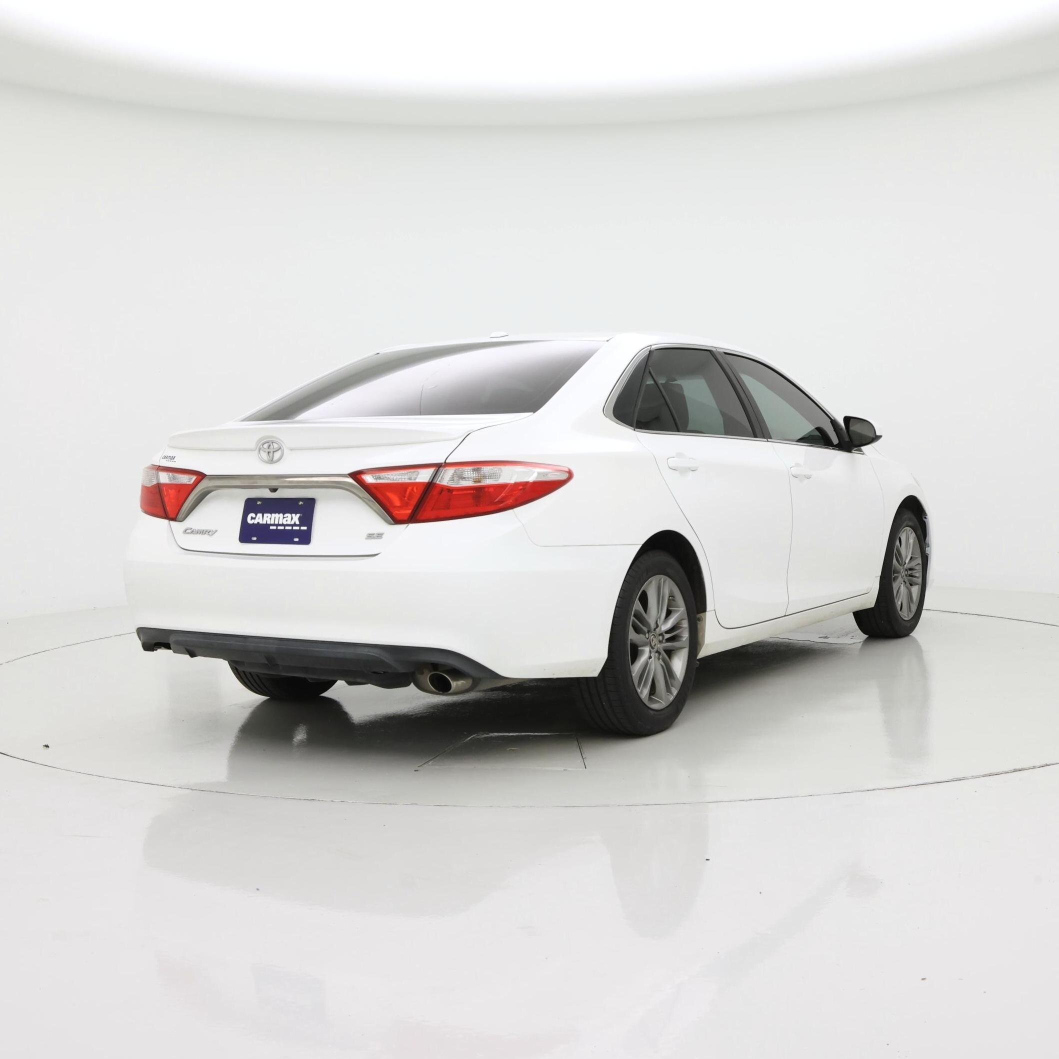 Thumbnail: 2016 Toyota Camry - 8