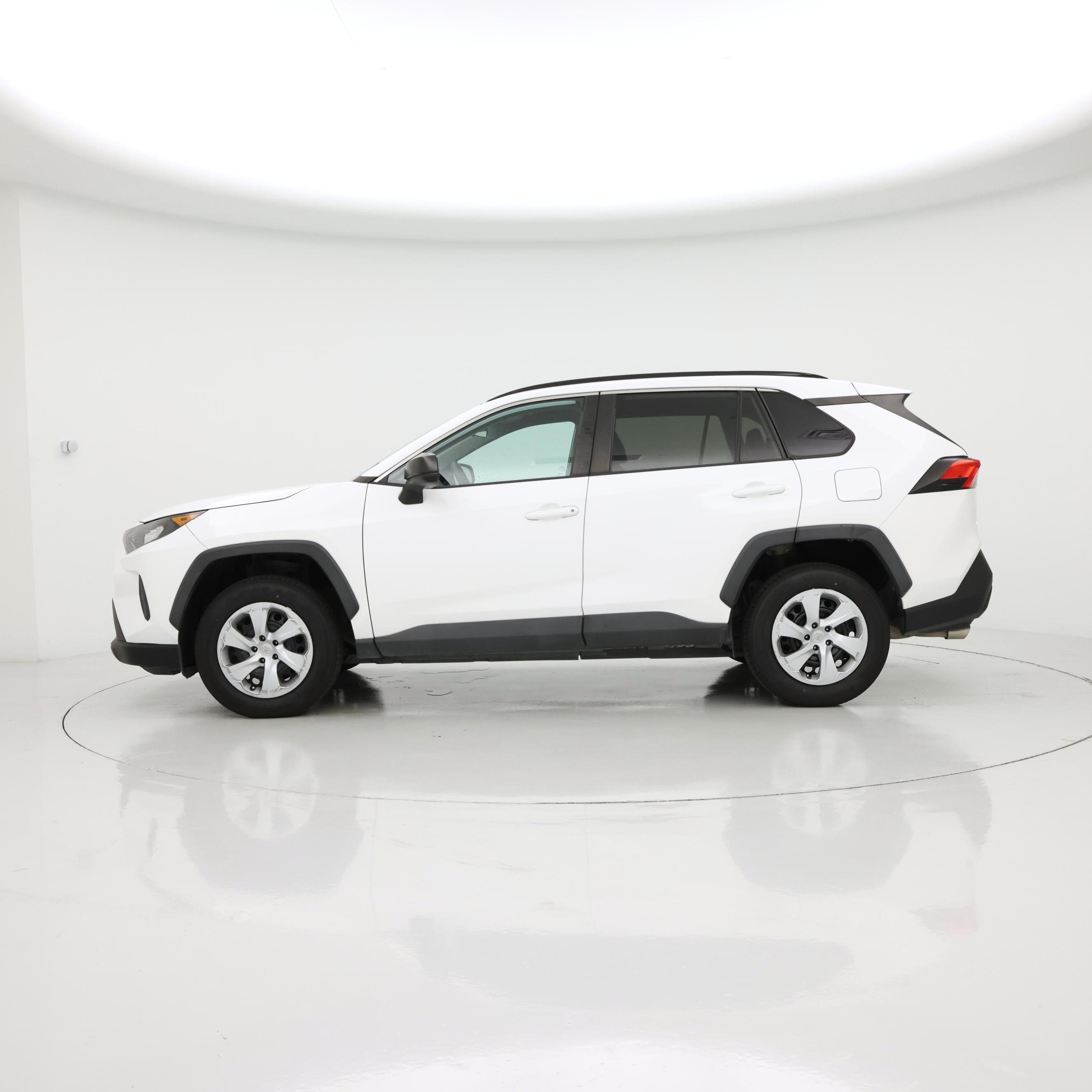 Thumbnail: 2020 Toyota RAV4 - 3