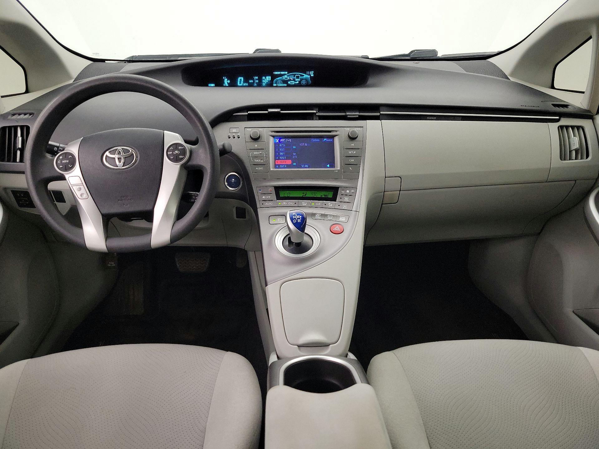 Thumbnail: 2013 Toyota Prius - 9