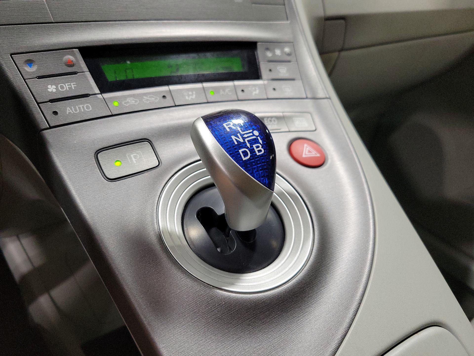 Thumbnail: 2013 Toyota Prius - 16