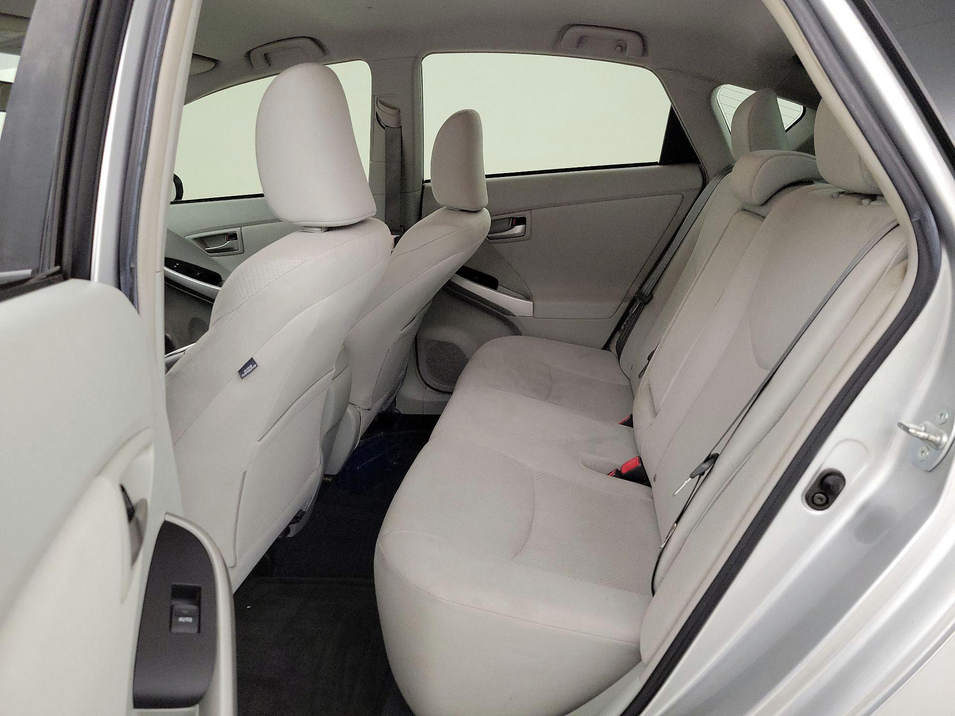Thumbnail: 2013 Toyota Prius - 17
