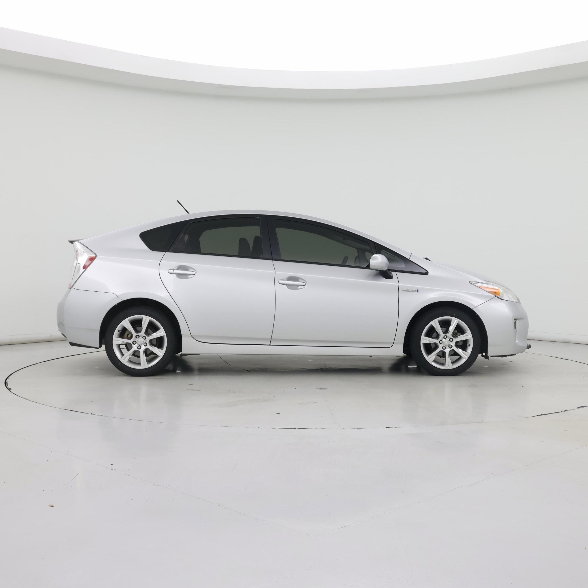 Thumbnail: 2013 Toyota Prius - 7