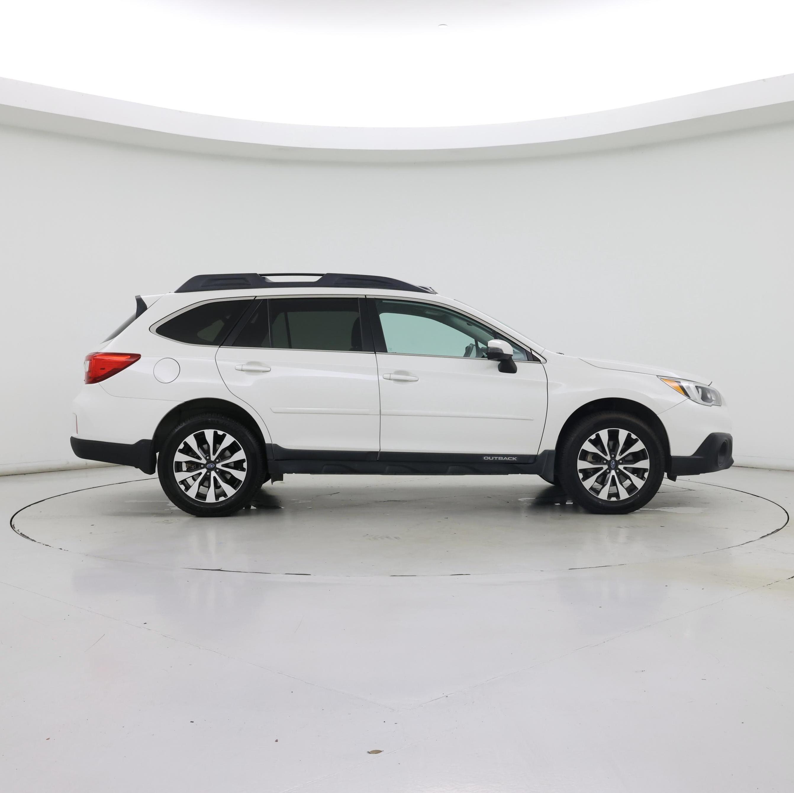 Thumbnail: 2015 Subaru Outback - 7