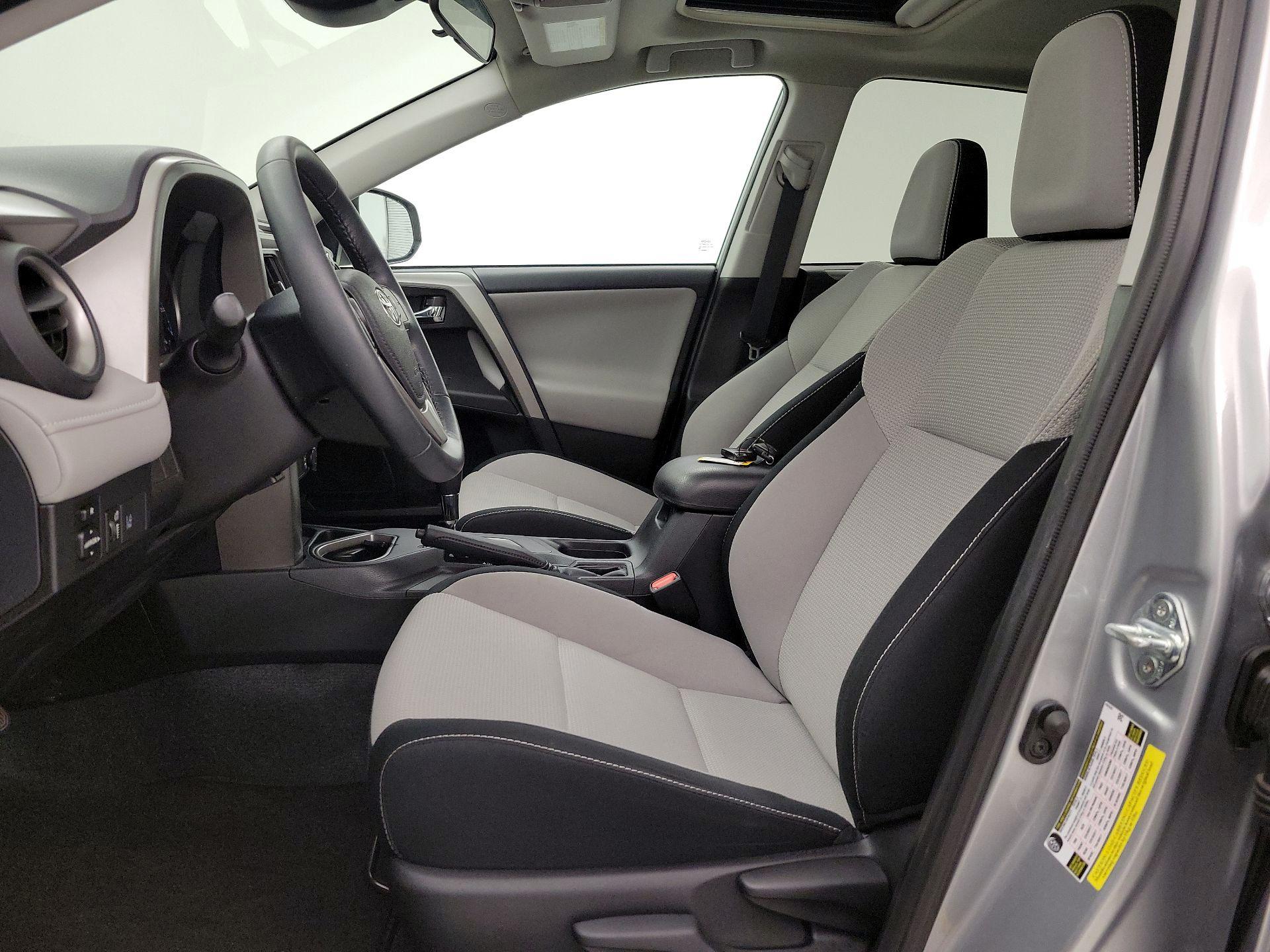Thumbnail: 2017 Toyota RAV4 - 11