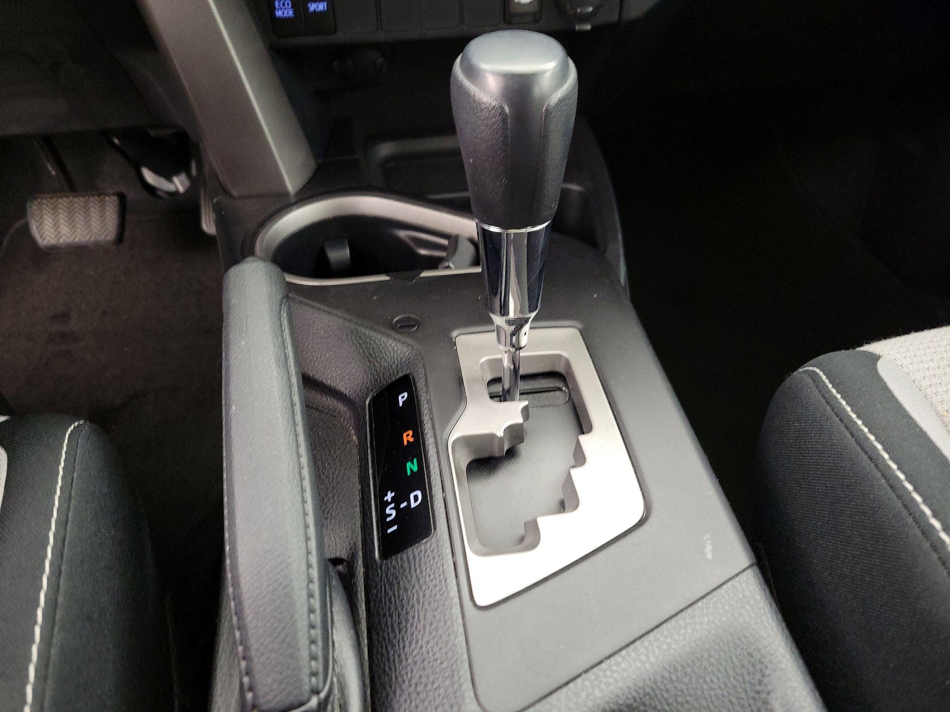 Thumbnail: 2017 Toyota RAV4 - 17