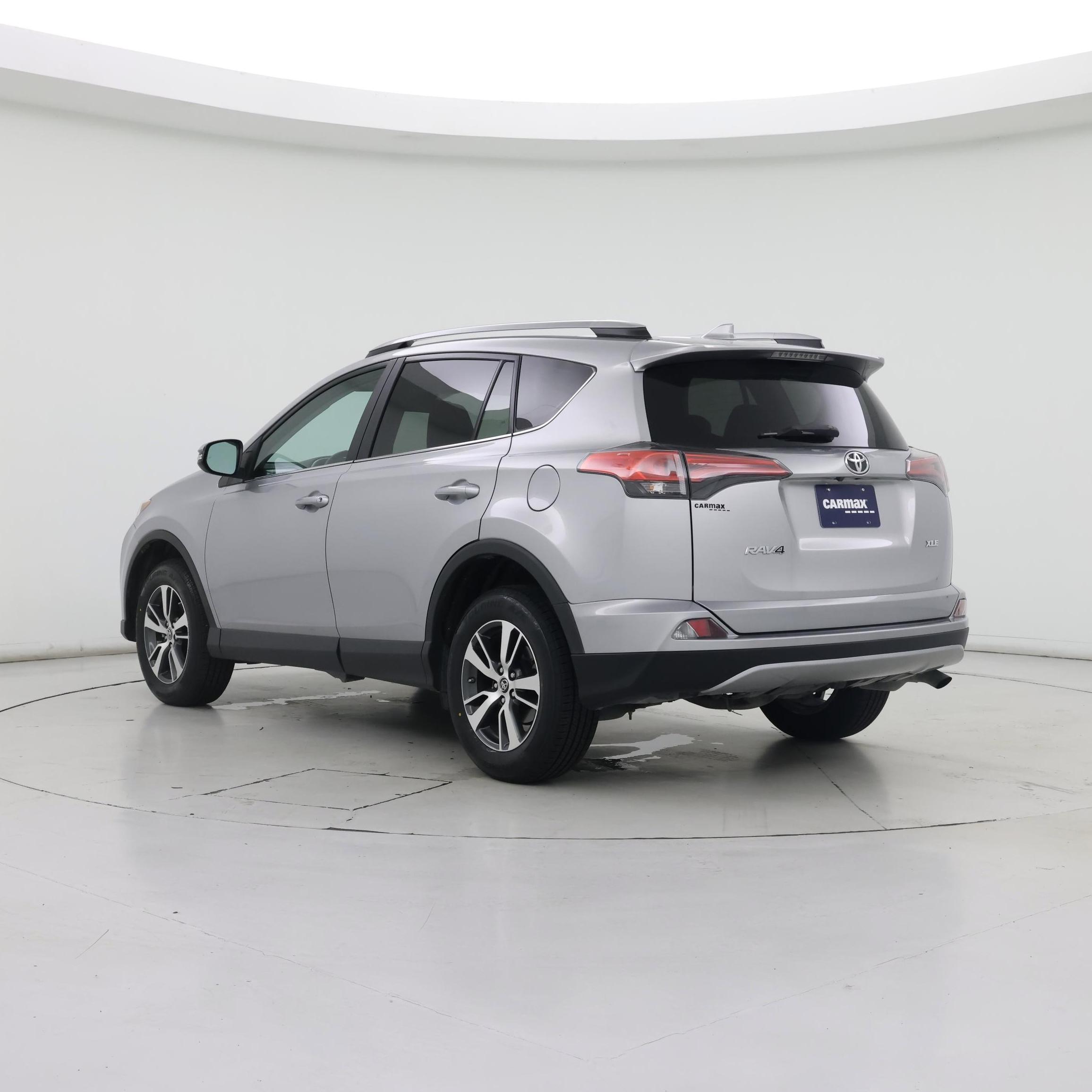 Thumbnail: 2017 Toyota RAV4 - 2
