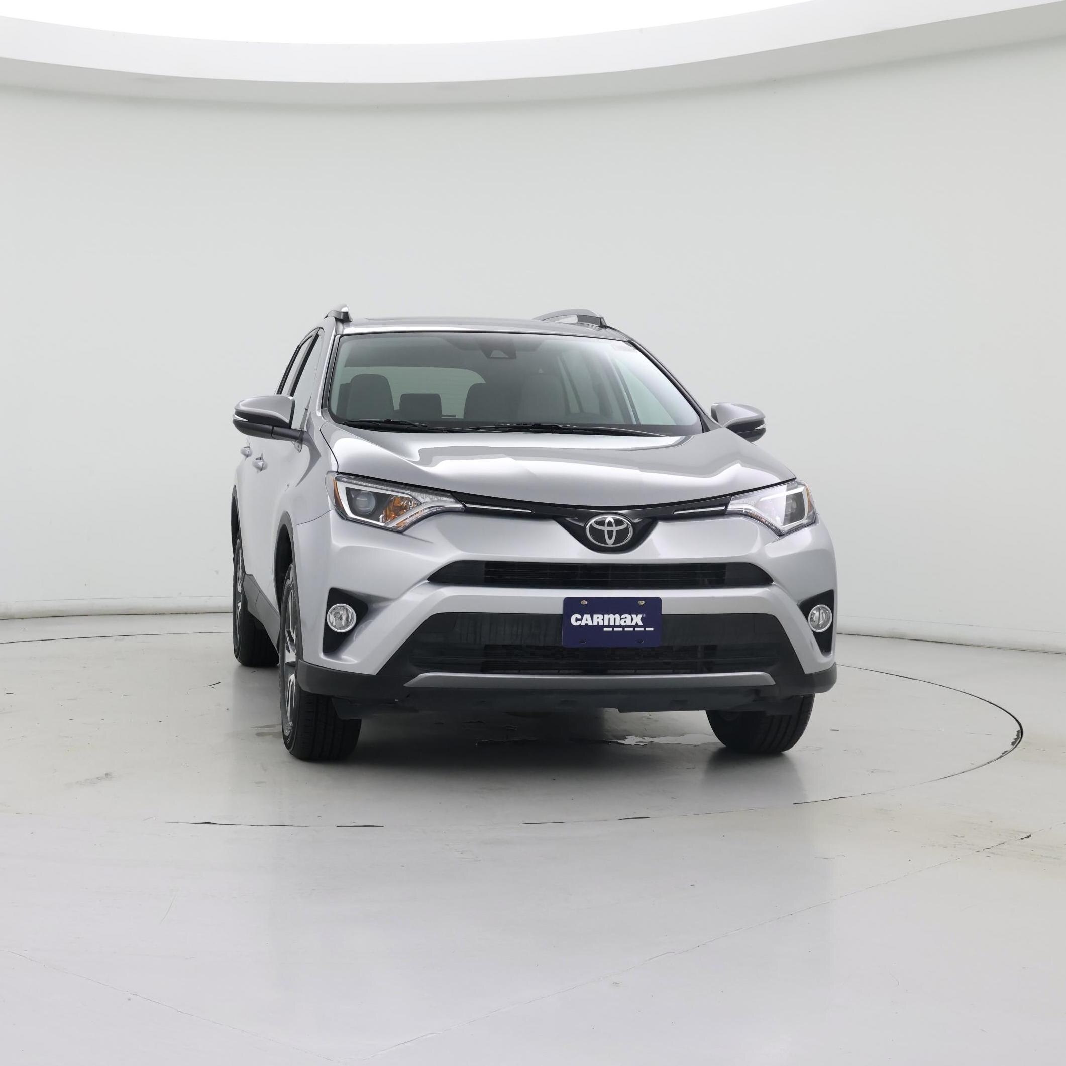 Thumbnail: 2017 Toyota RAV4 - 5