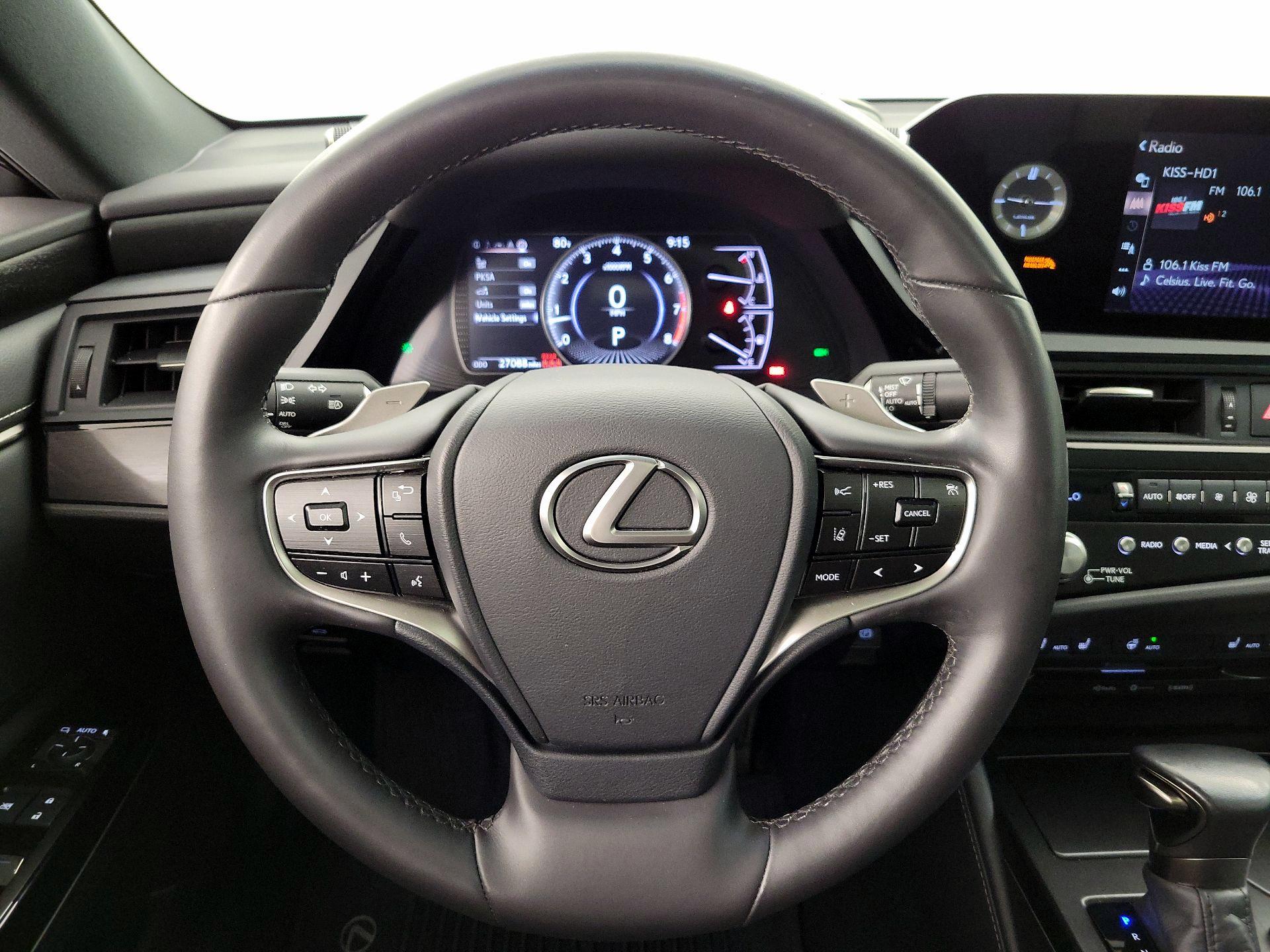 Thumbnail: 2022 Lexus ES - 10